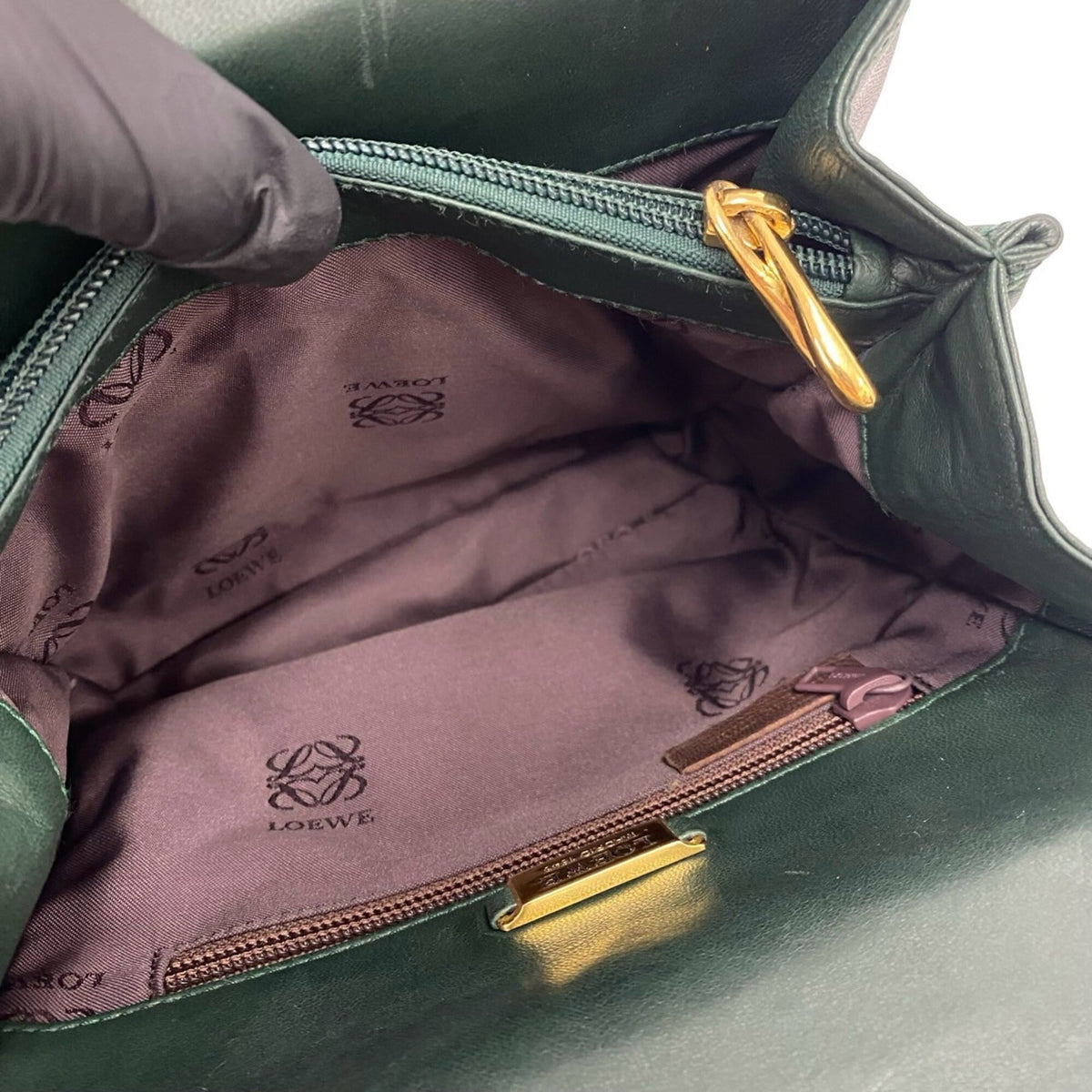 Loewe Green Leather Handbag Tote Bag (Pre-Owned)