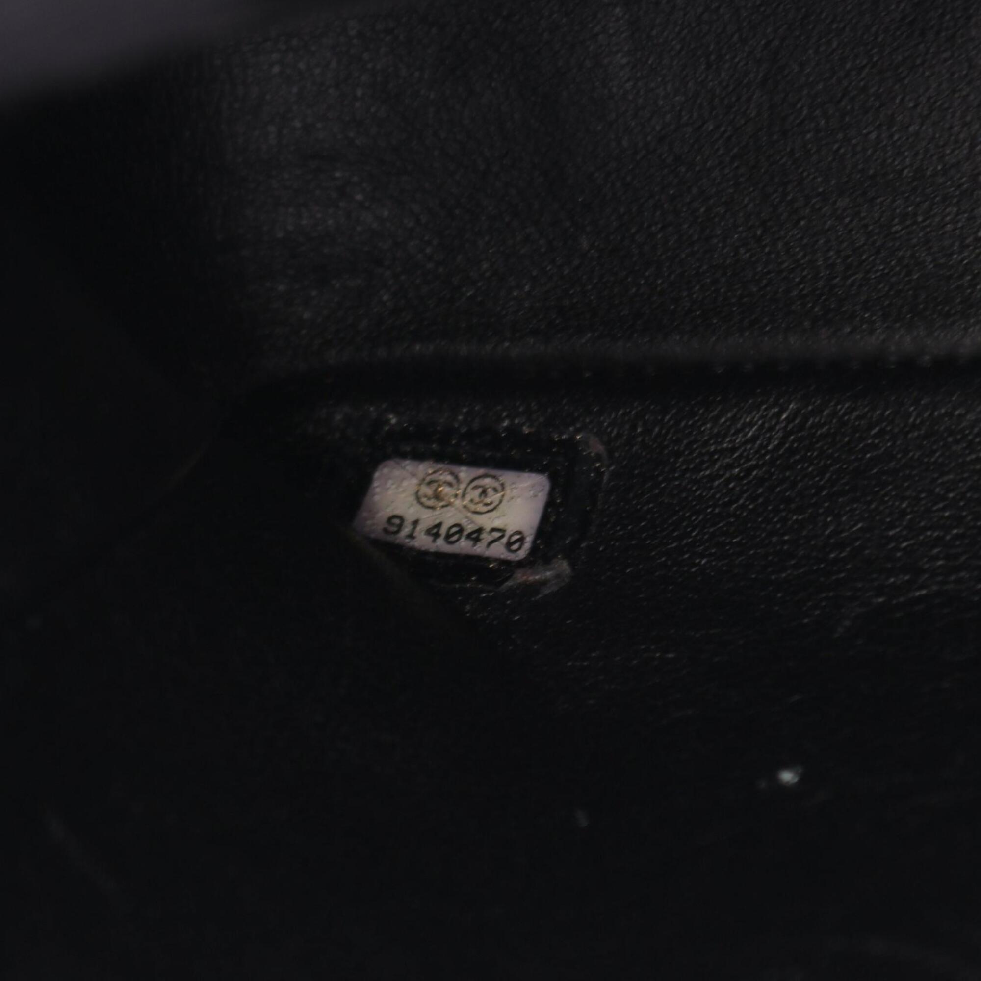 Chanel Black Grained Calfskin Handbag Shoulder Bag (Pre-Owned)