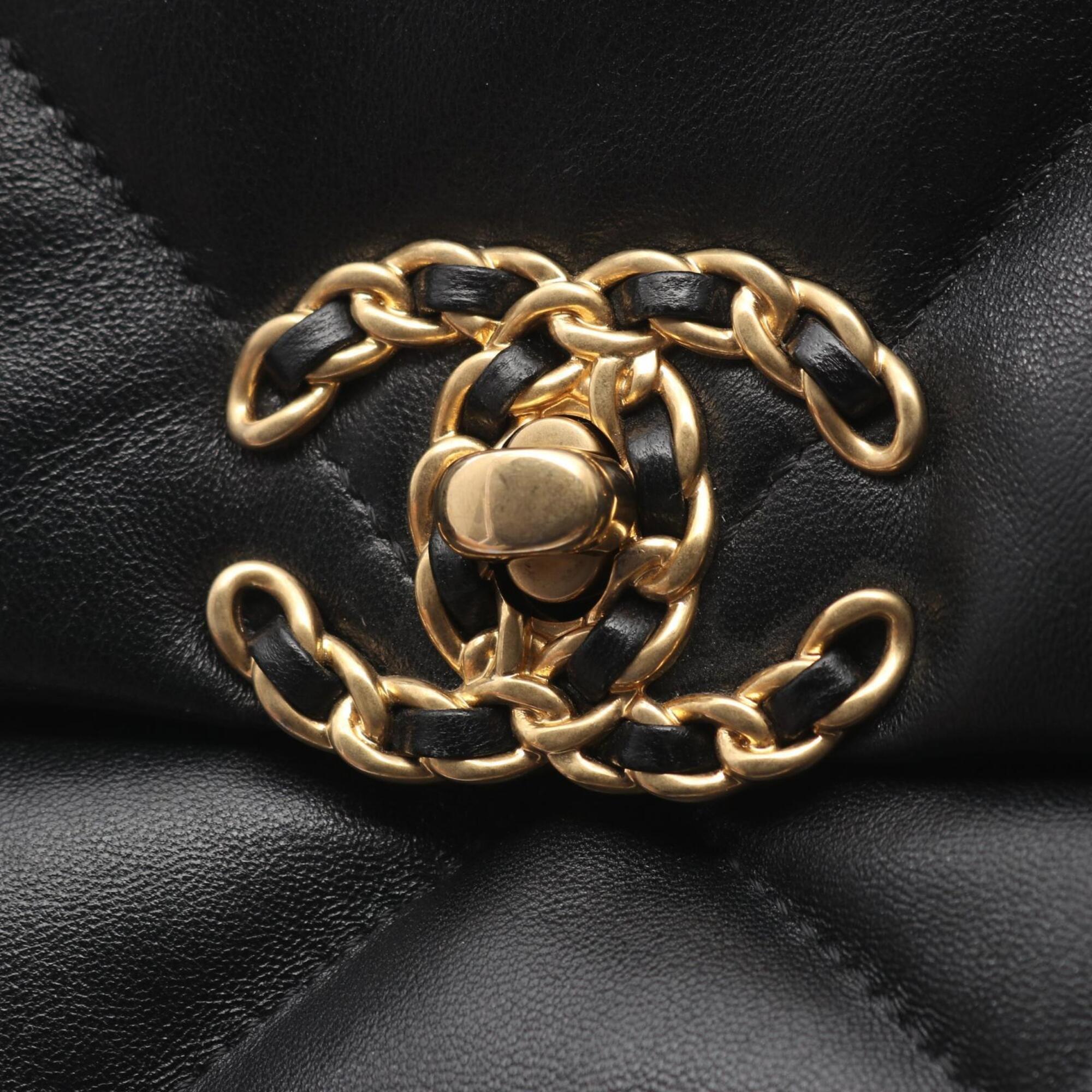 Chanel Black Leather Handbag Shoulder Bag (Pre-Owned)