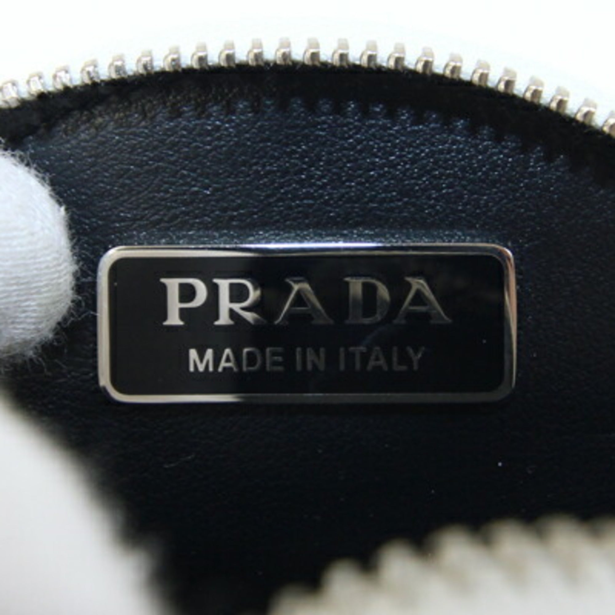 Prada Silver White Leather Pouch (Pre-Owned)
