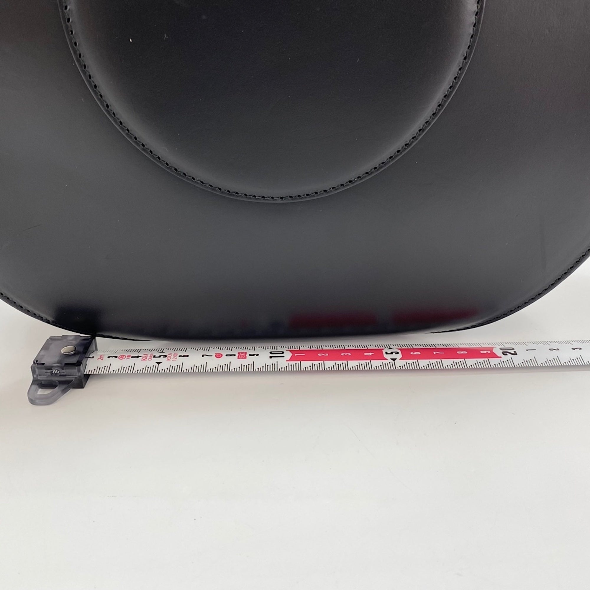 Salvatore Ferragamo Black Shoulder Bag (Pre-Owned)
