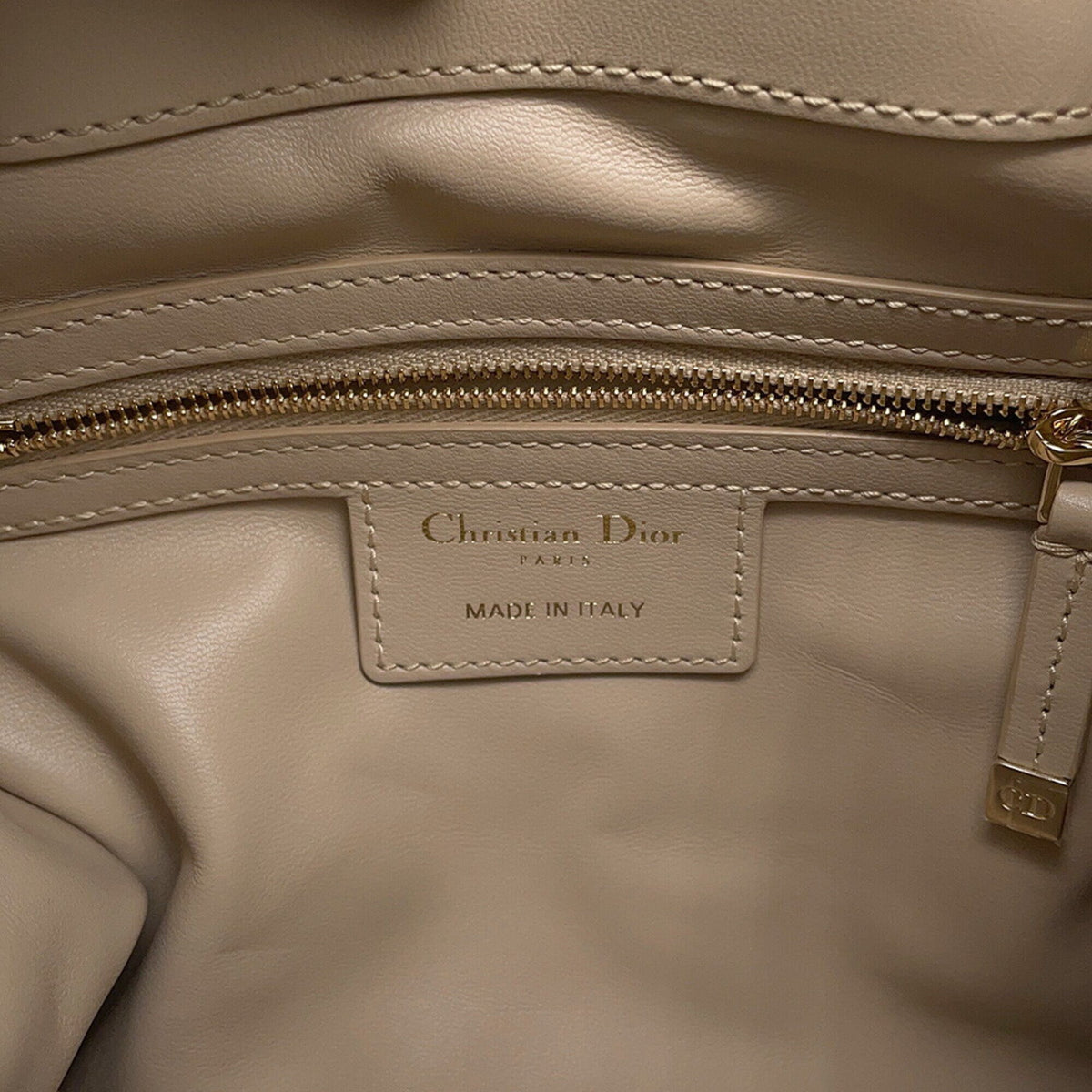 Christian Dior Beige Leather Shoulder Bag (Pre-Owned)