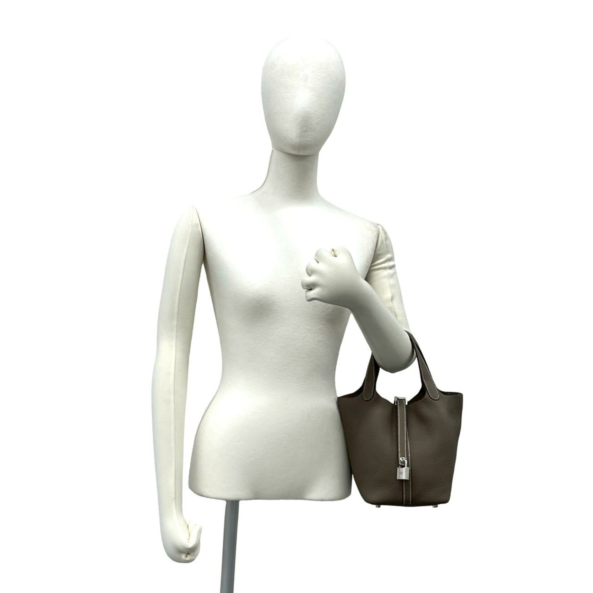 Hermes Beige Taurillon Clemence Leather Handbag (Pre-Owned)