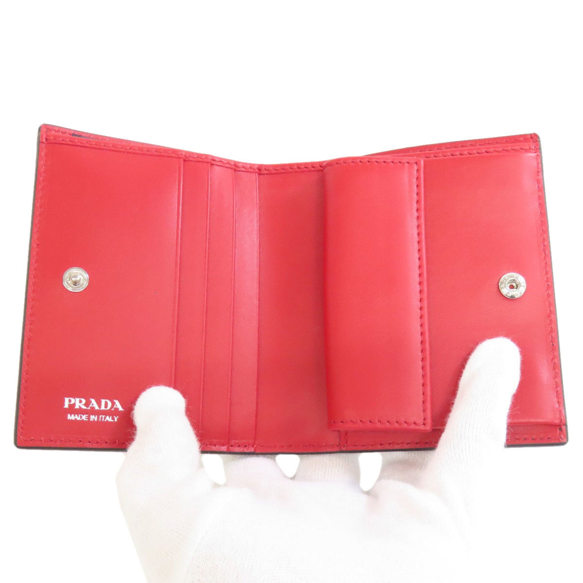 Prada Black Red Color Leather Wallet (Bi-Fold) (Pre-Owned)