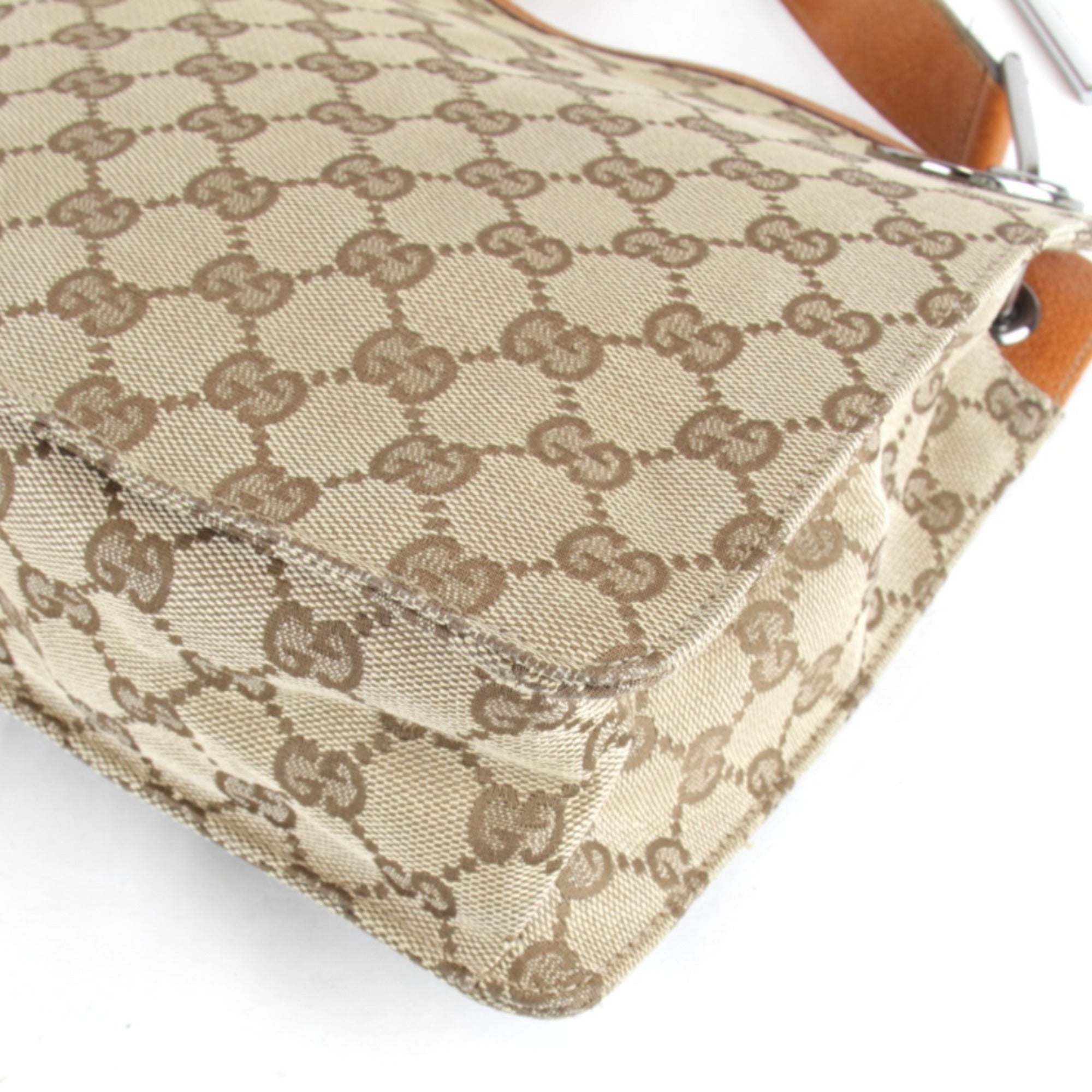 Gucci Gg Canvas Orange Gg Canvas Shoulder Bag (Pre-Owned)