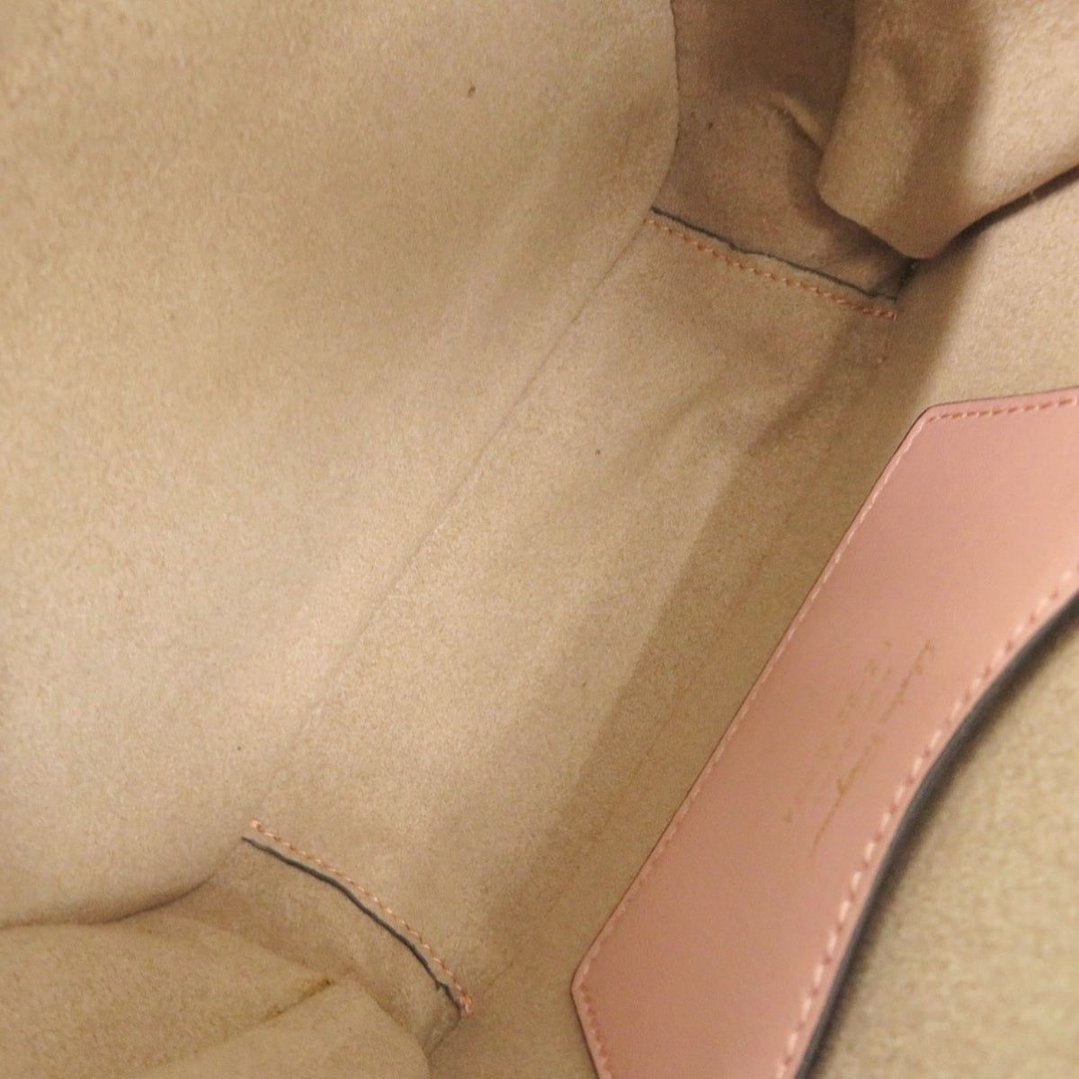 Salvatore Ferragamo Pink Leather Shoulder Bag (Pre-Owned)