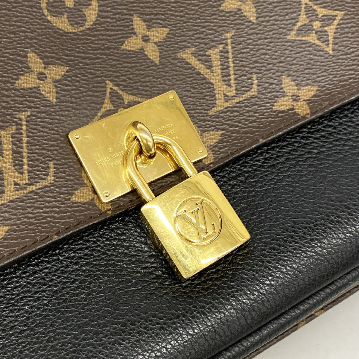 Louis Vuitton Brown Handbag (Pre-Owned)