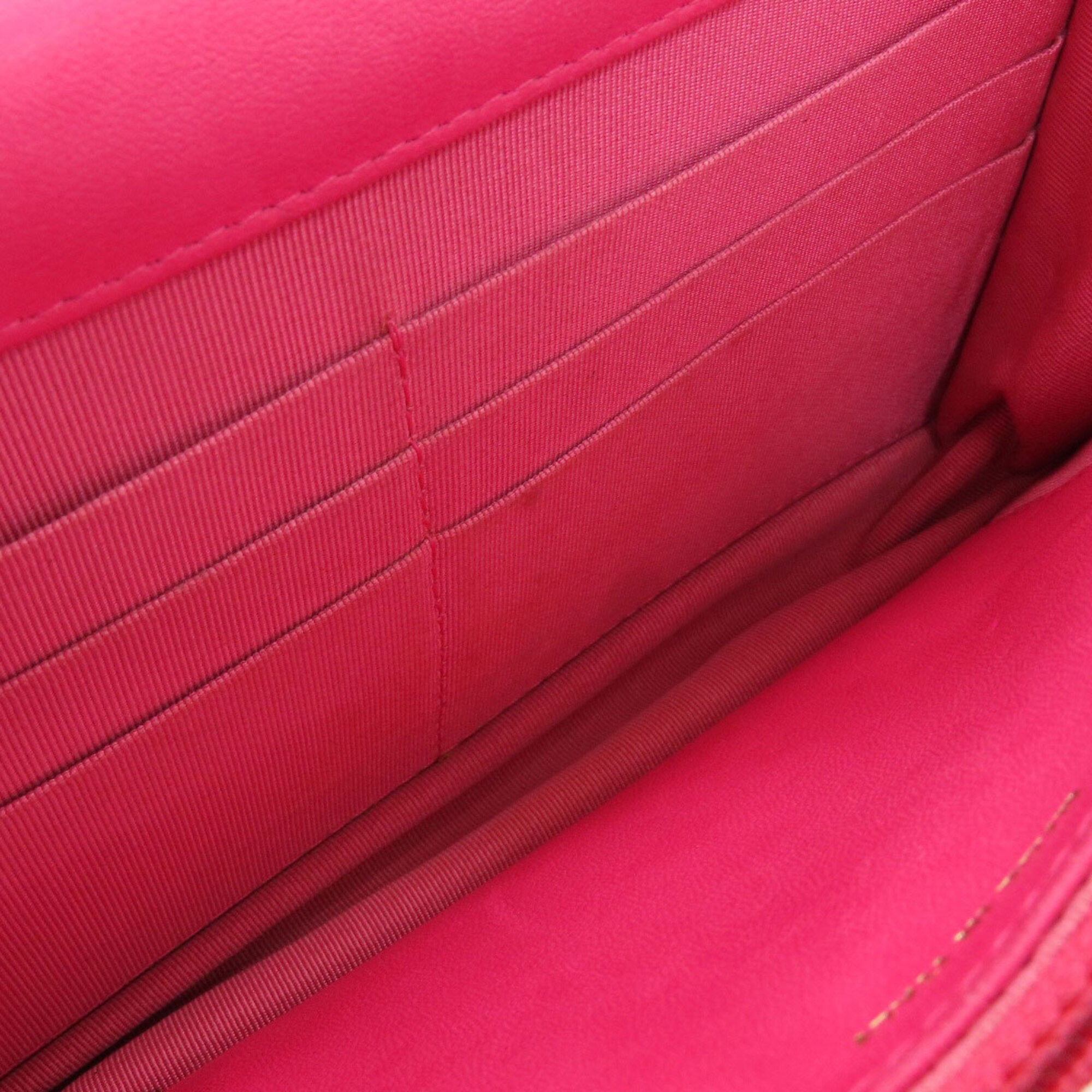 Chanel Pink Leather Shoulder Bag (Pre-Owned)