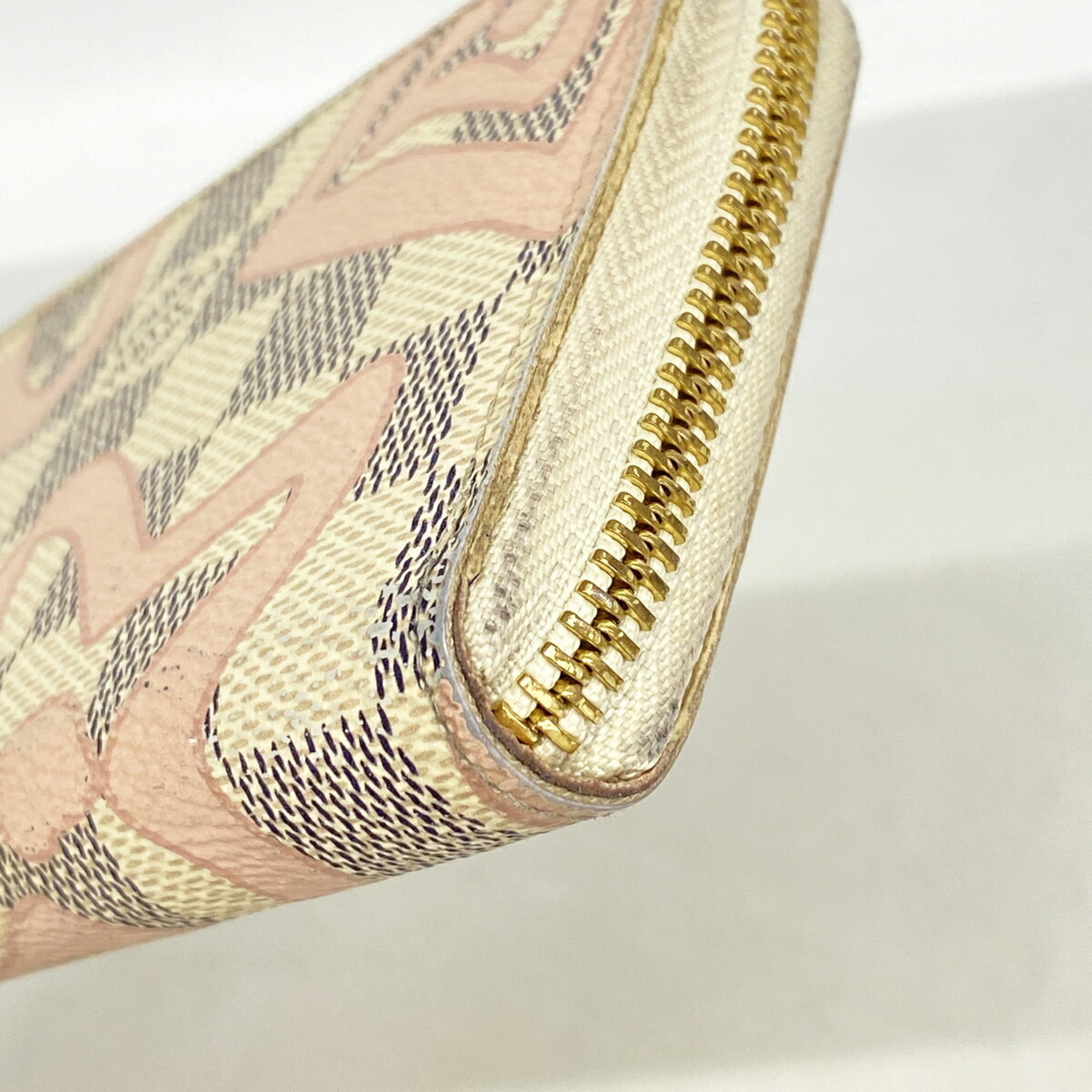 Louis Vuitton Pink White Long Wallet (Bi-Fold) (Pre-Owned)