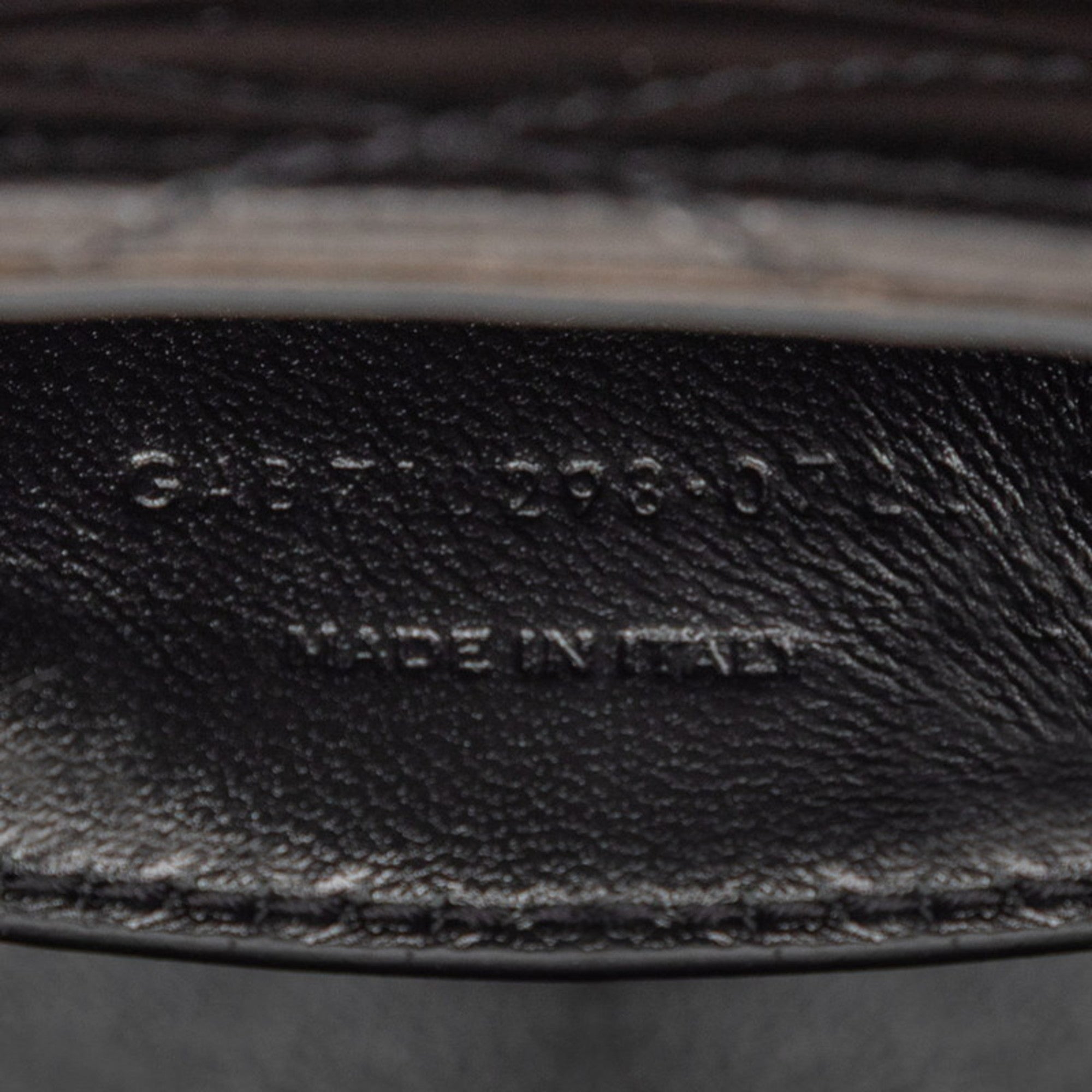 Saint Laurent Black Leather Shoulder Bag (Pre-Owned)