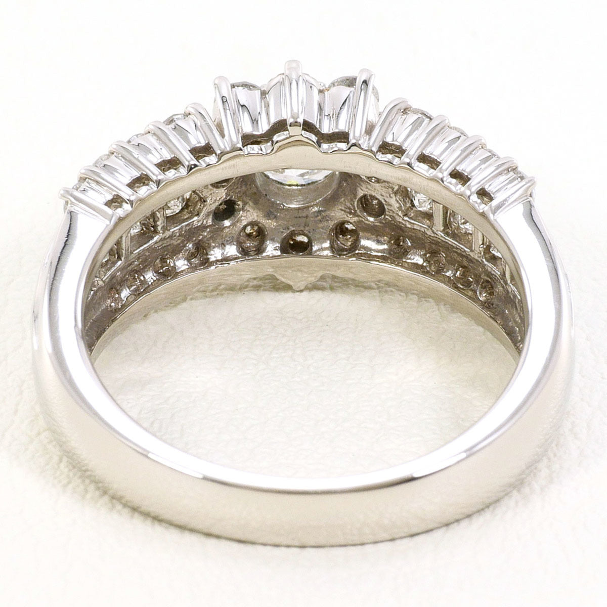 Unbranded Platinum Platinum 900 Band Ring (Pre-Owned)