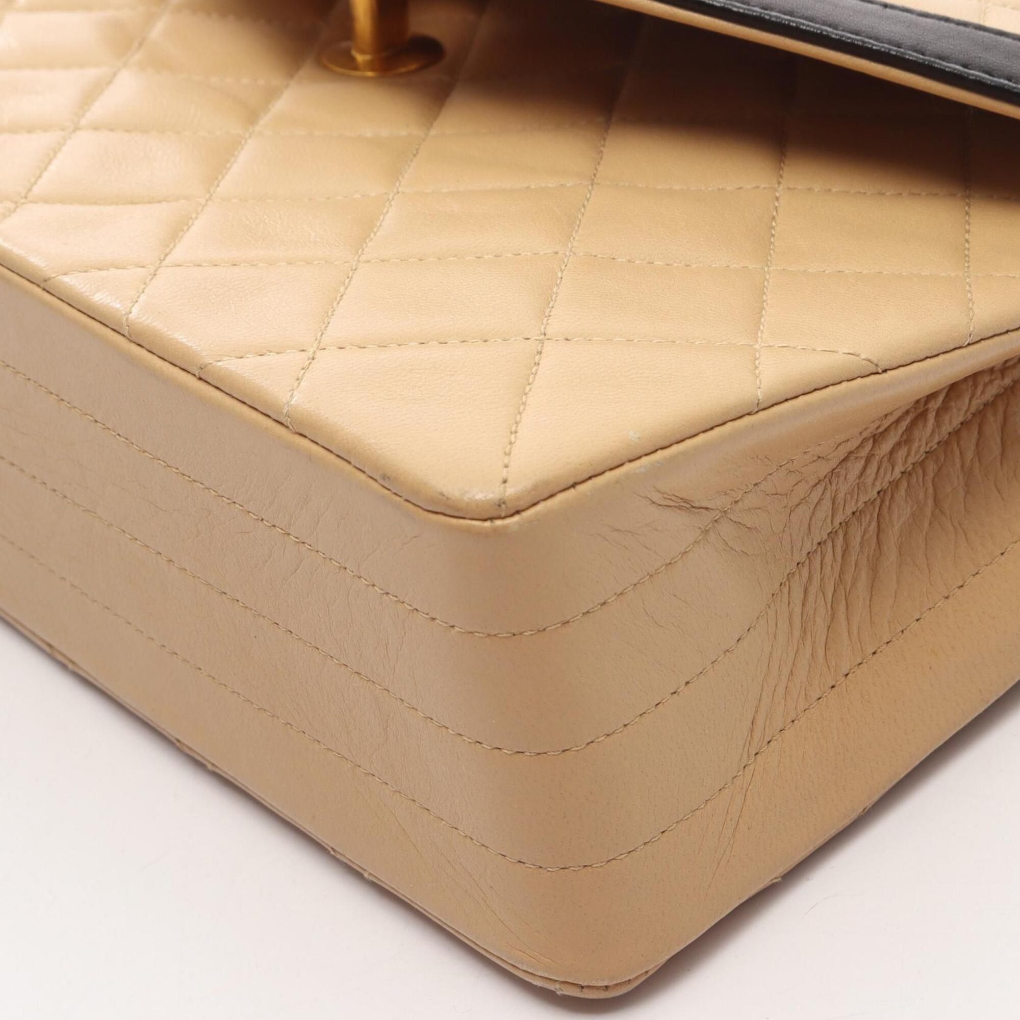 Chanel Beige Leather Handbag Shoulder Bag (Pre-Owned)