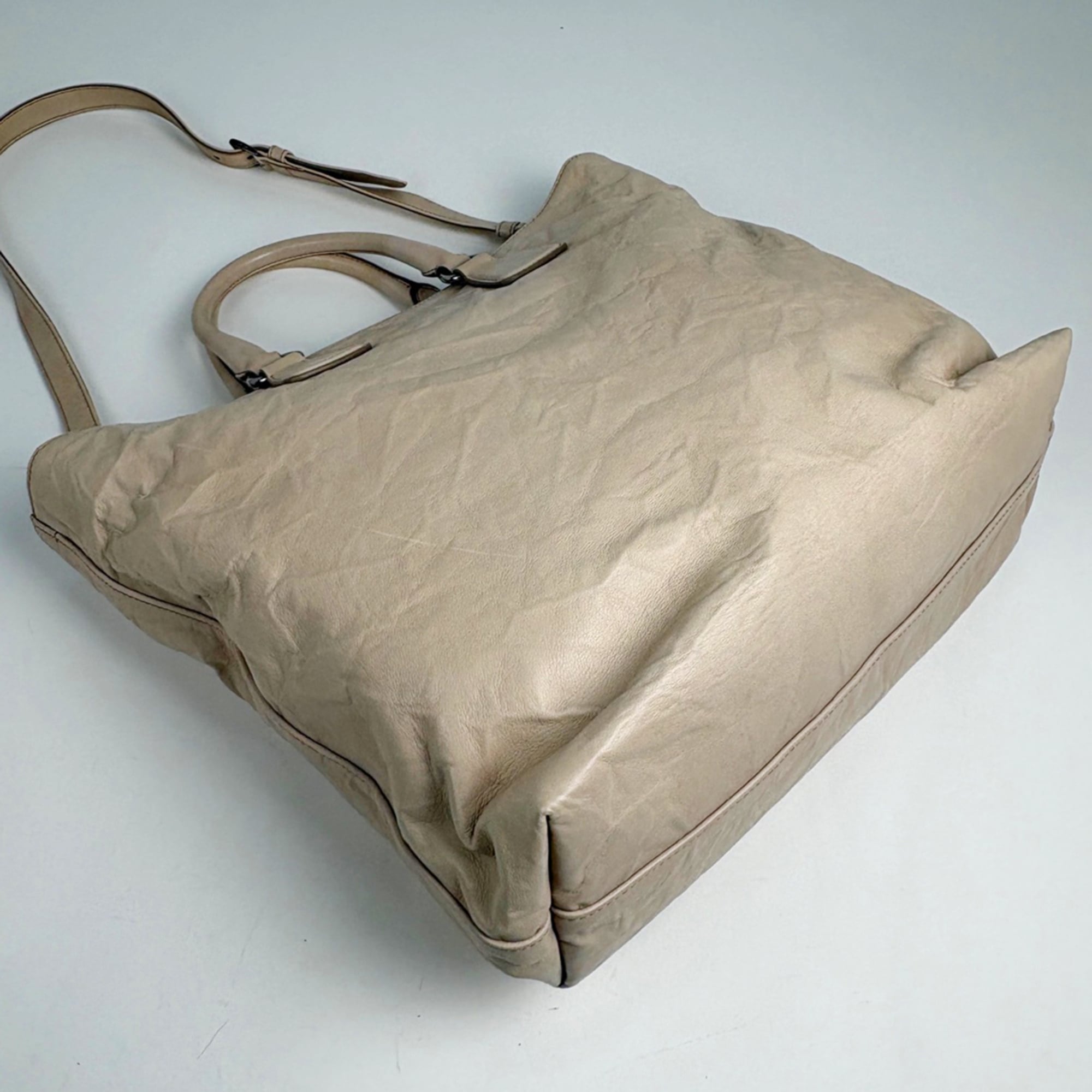 Prada Light Beige Leather Shoulder Bag Tote Bag (Pre-Owned)