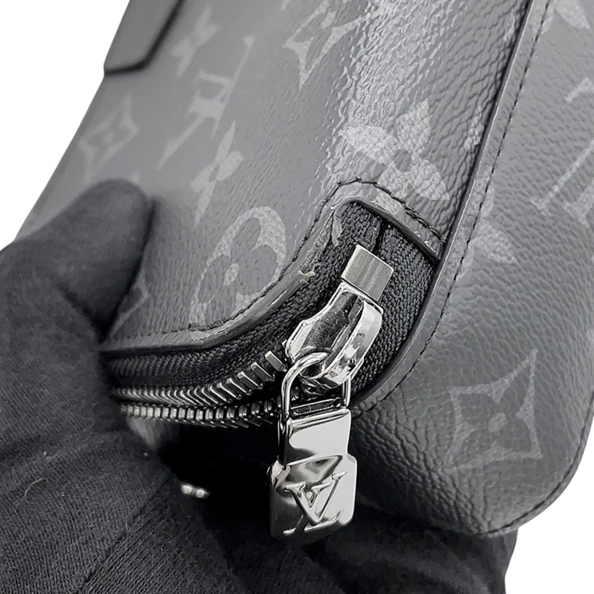 Louis Vuitton Black Monogram Eclipse Noir Monogram Eclipse Handbag Shoulder Bag (Pre-Owned)
