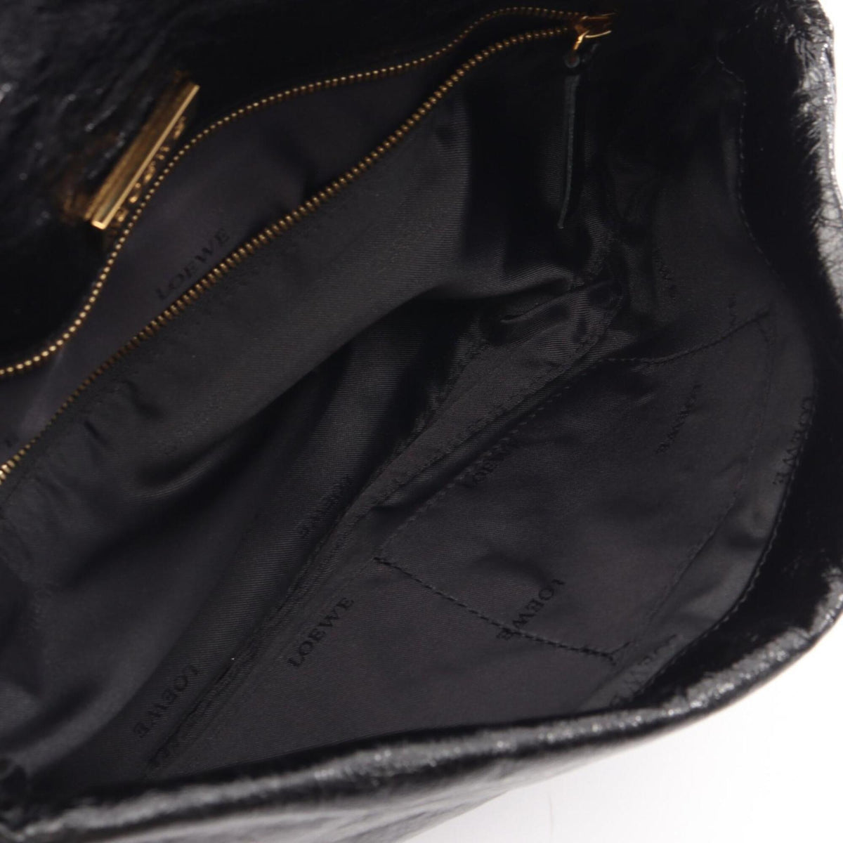 Loewe Black Leather Clutch Bag Handbag (Pre-Owned)