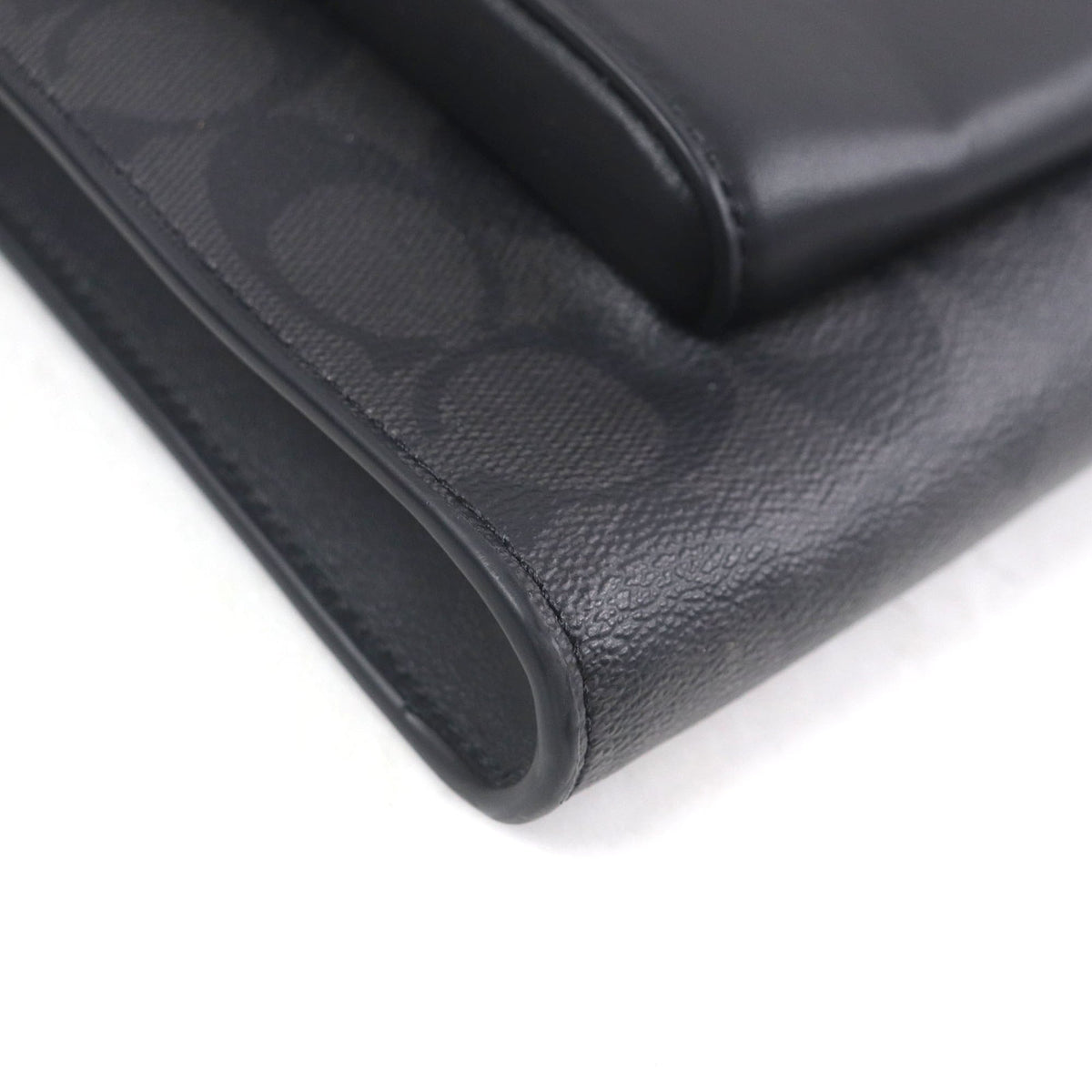 Coach Black Leather Clutch Bag (Pre-Owned)