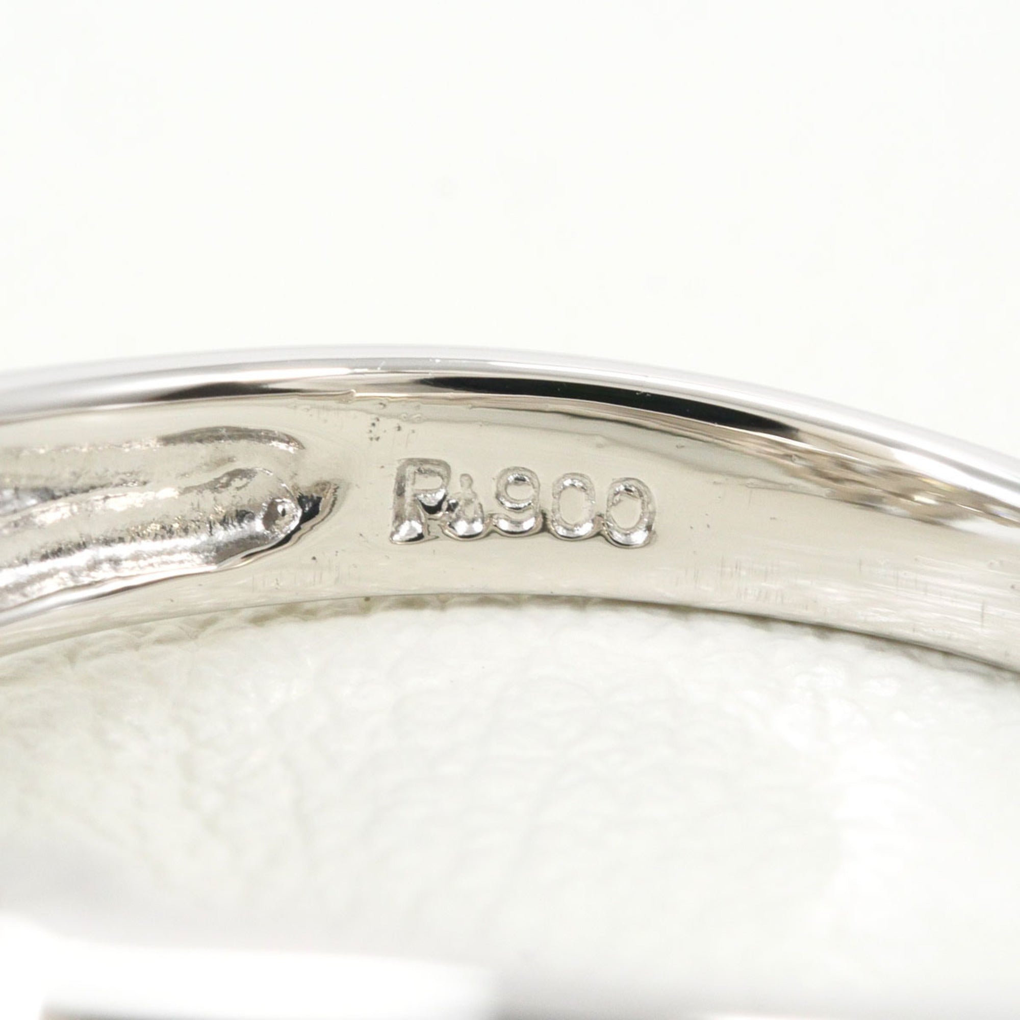 Unbranded Platinum Platinum 900 Band Ring (Pre-Owned)