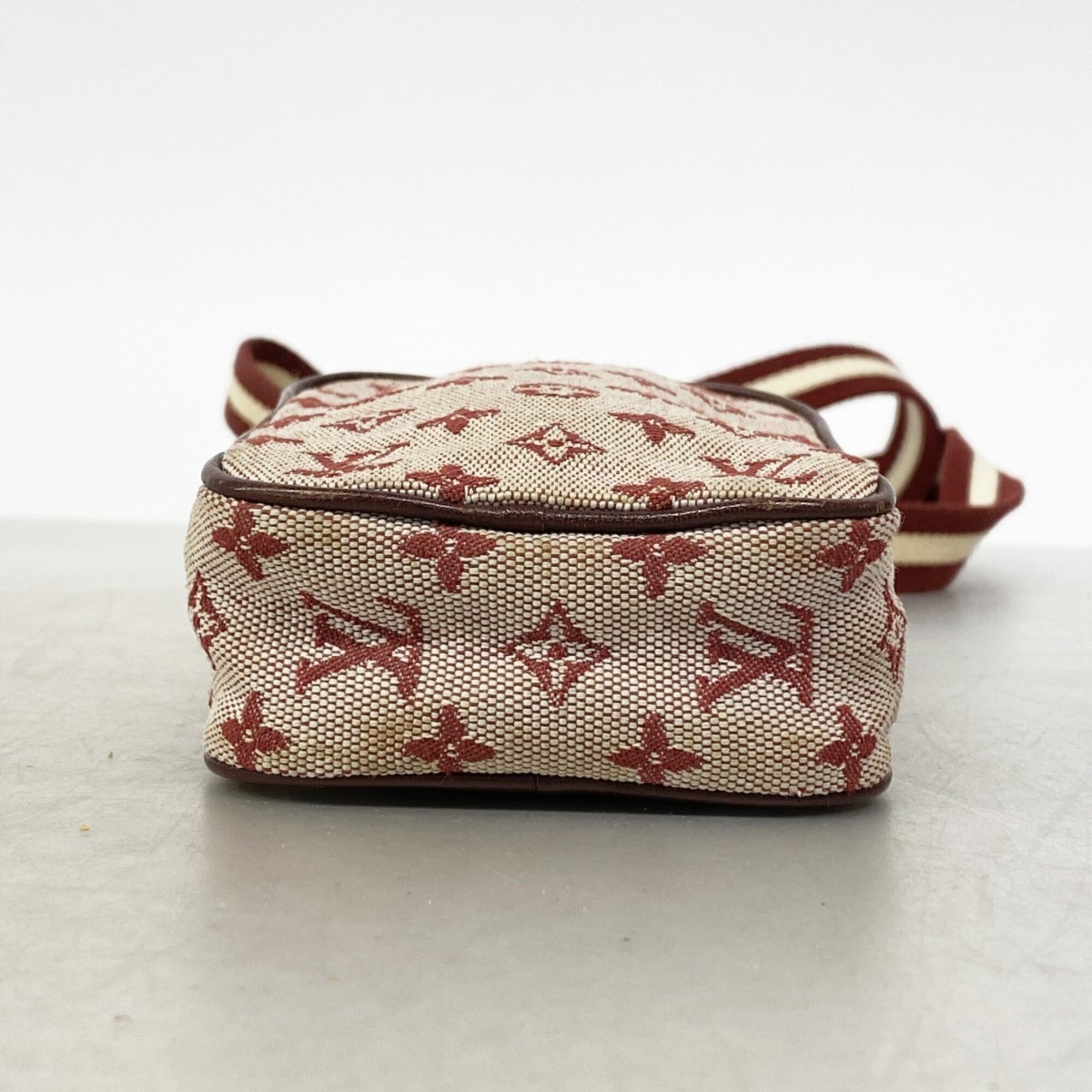 Louis Vuitton Cerise Pouch (Pre-Owned)