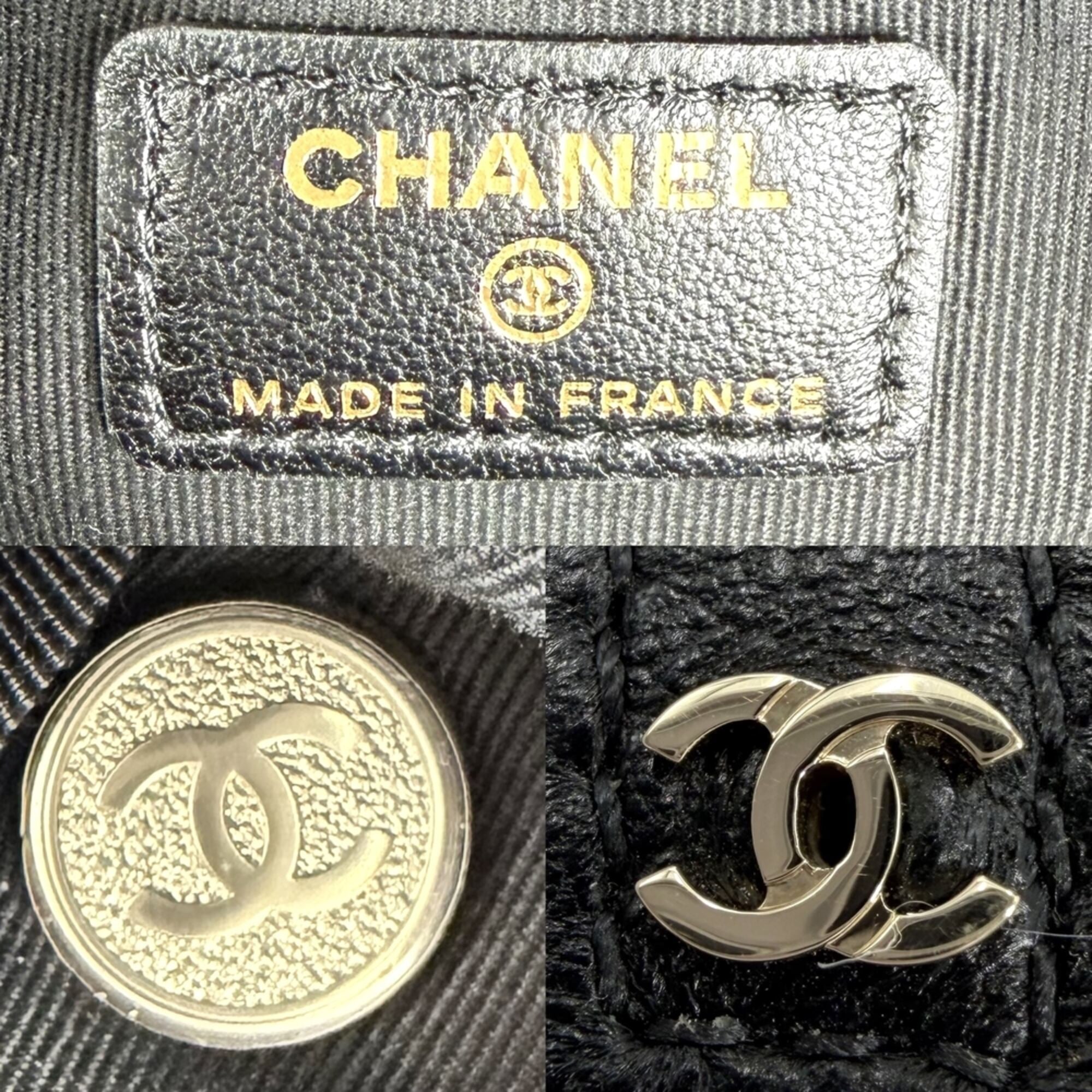 Chanel Black White Leather Handbag Pouch (Pre-Owned)