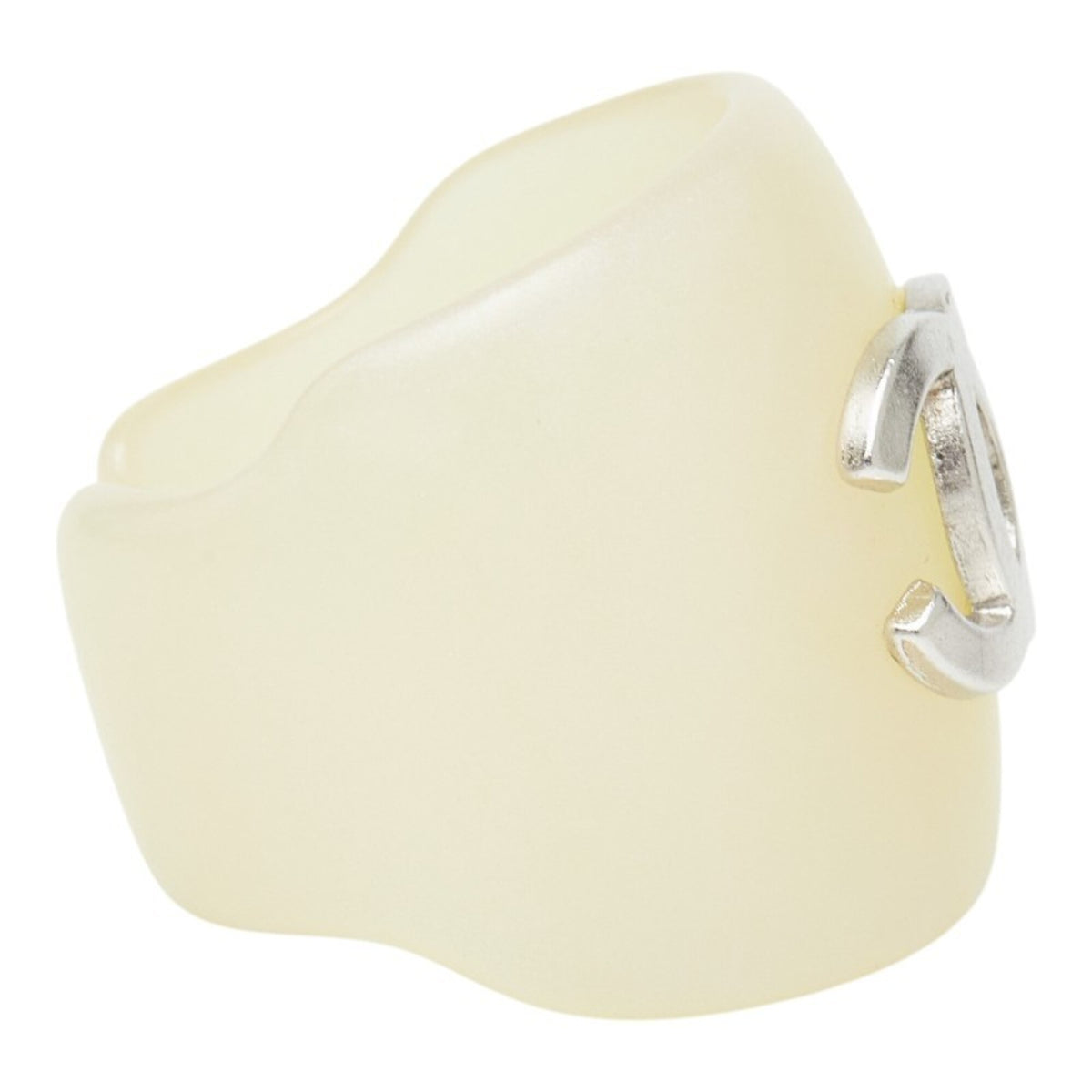 Chanel Ivory Plastic Band Ring (Pre-Owned)