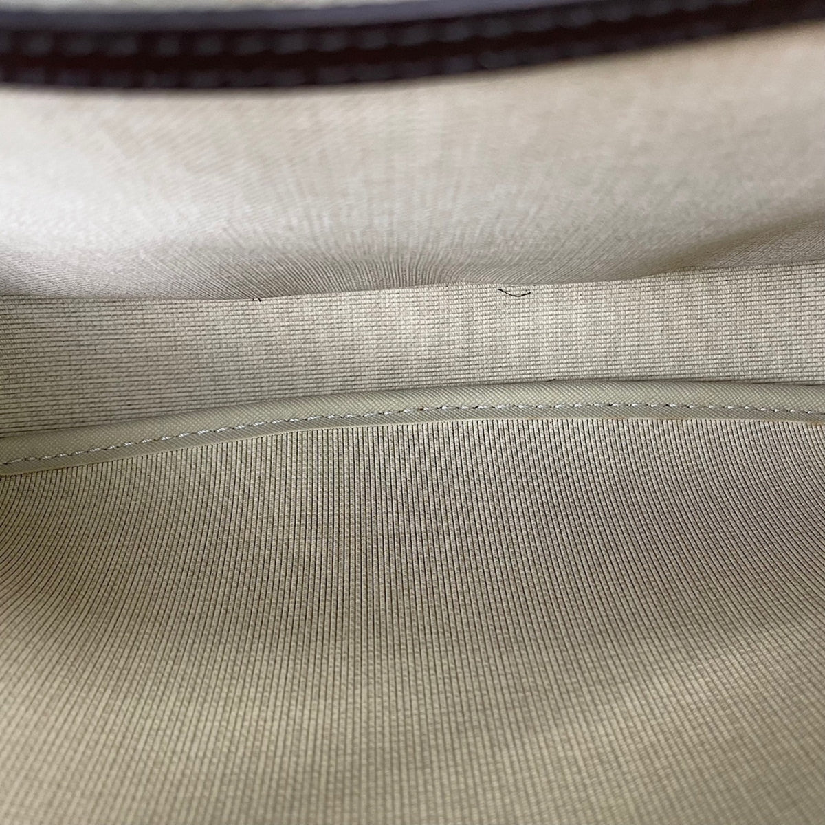 Louis Vuitton Brown Shoulder Bag (Pre-Owned)