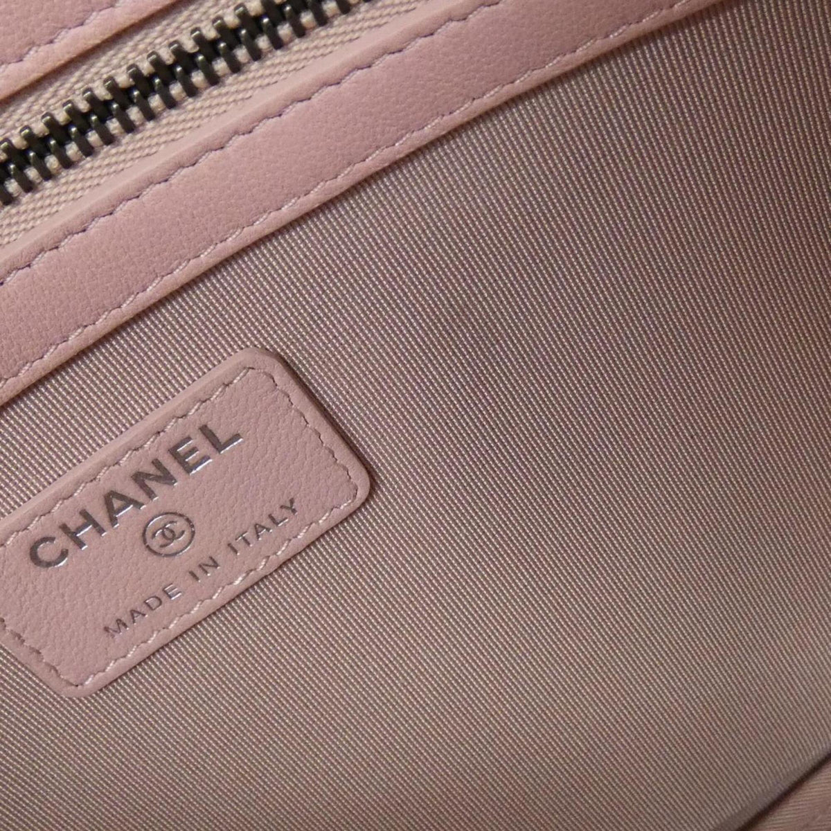 Chanel Black Pink White Canvas Handbag Pouch (Pre-Owned)