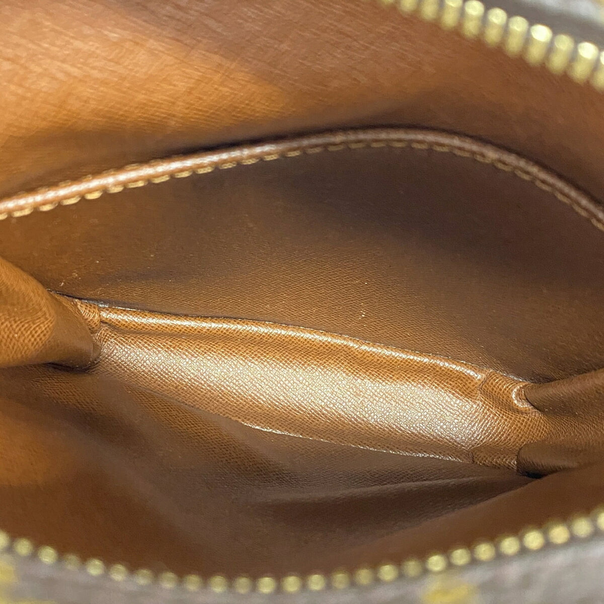 Louis Vuitton Brown Shoulder Bag (Pre-Owned)