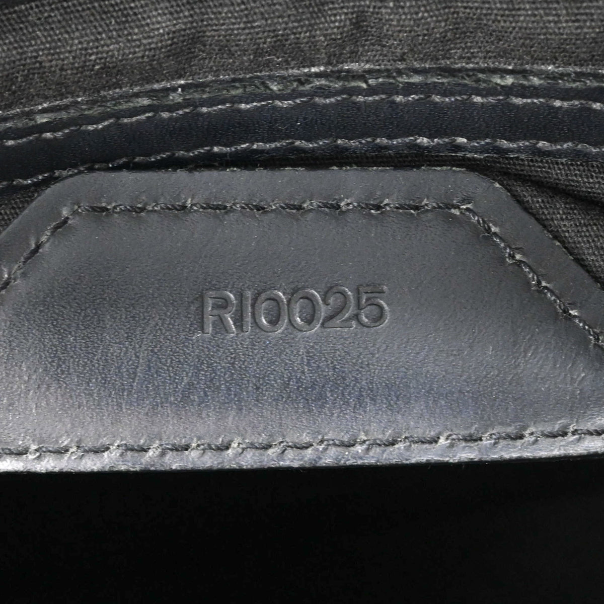 Louis Vuitton Epi Black Epi Leather Handbag Tote Bag (Pre-Owned)