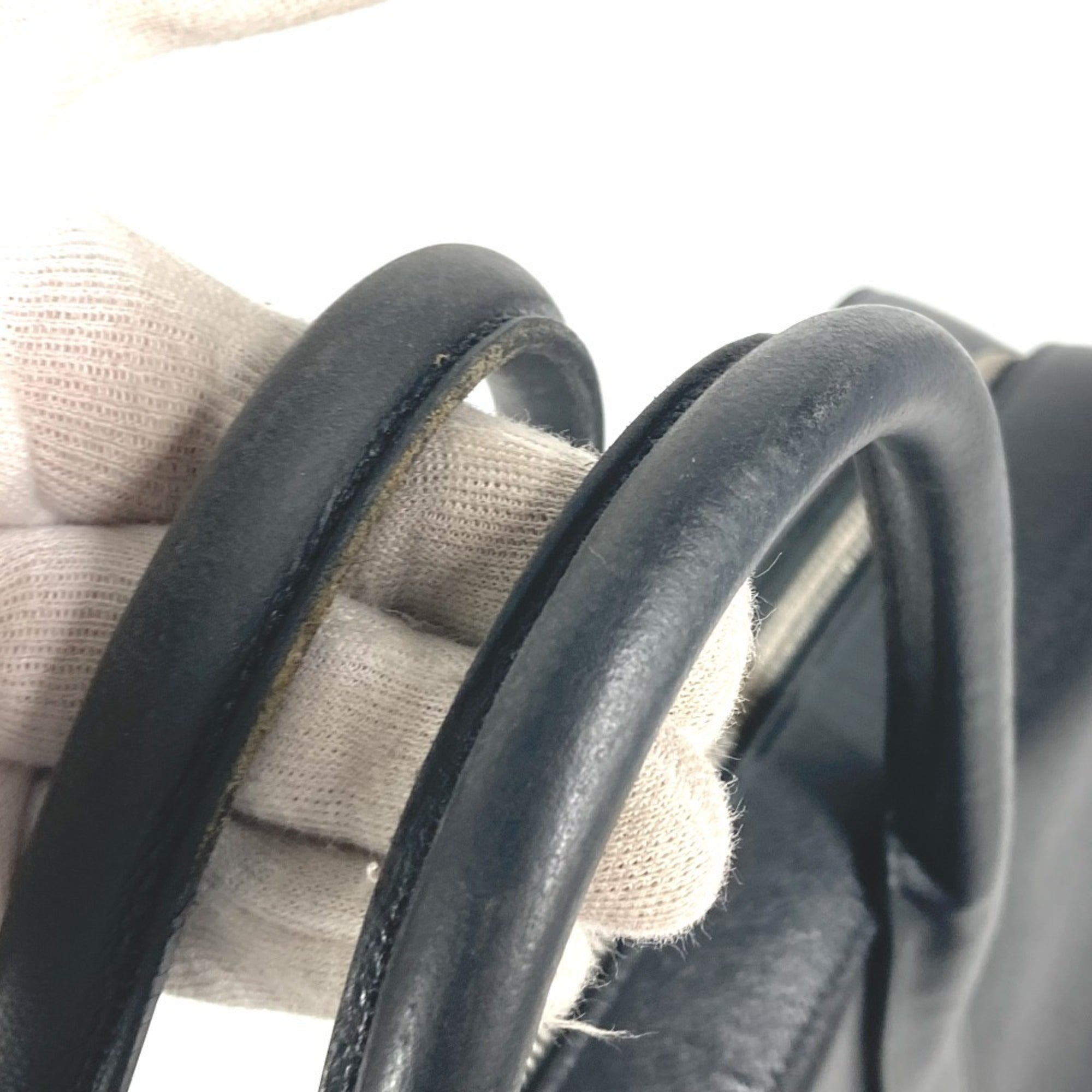 Saint Laurent Black Leather Handbag Tote Bag (Pre-Owned)