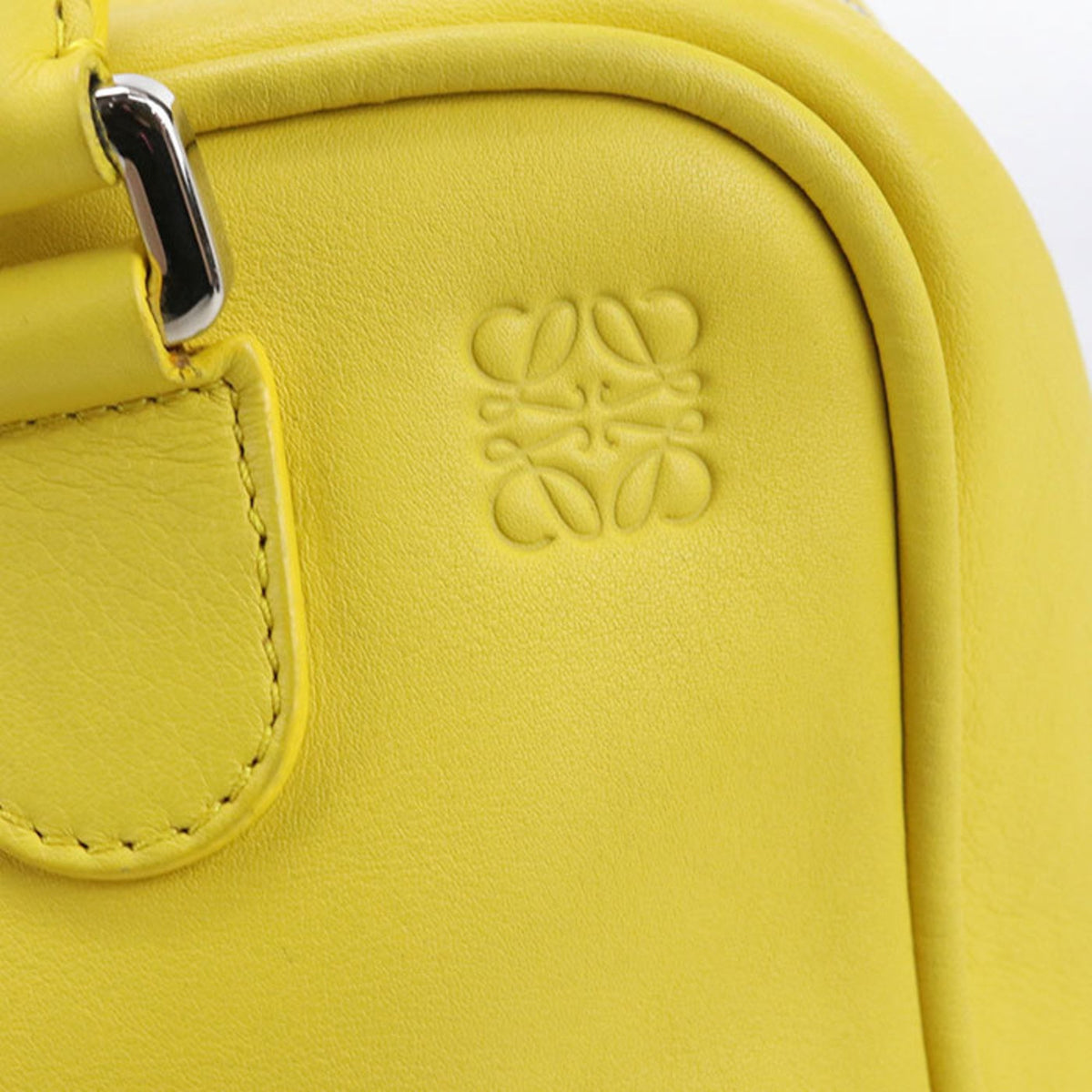 Loewe Amazona Yellow Leather Handbag (Pre-Owned)