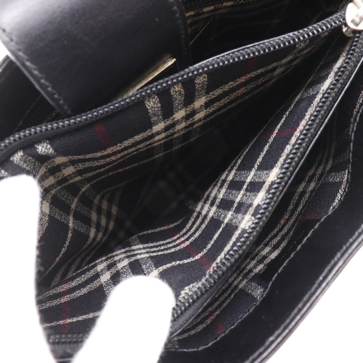 Burberry Black Leather Shoulder Bag (Pre-Owned)