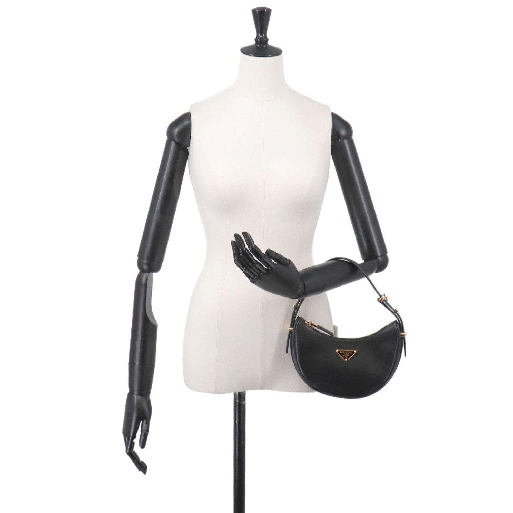 Prada Black Leather Handbag (Pre-Owned)