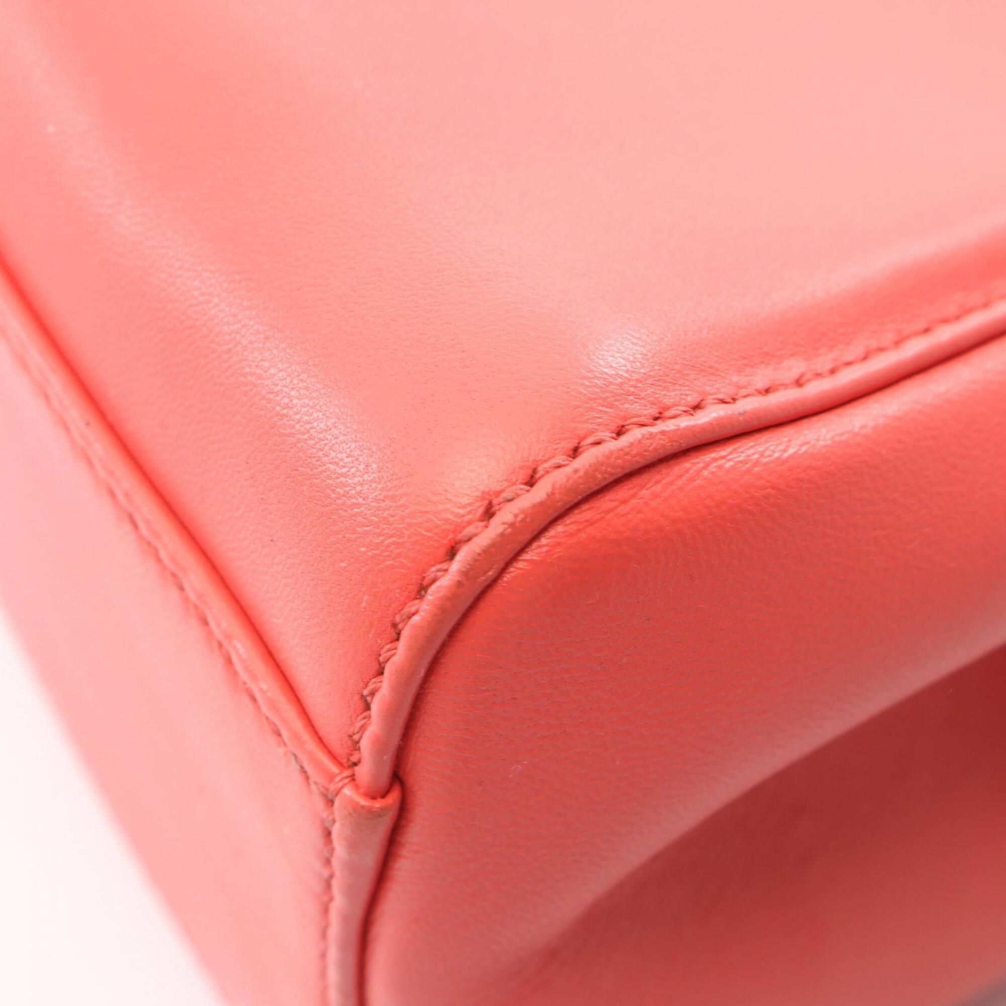 Fendi Pink Leather Handbag (Pre-Owned)