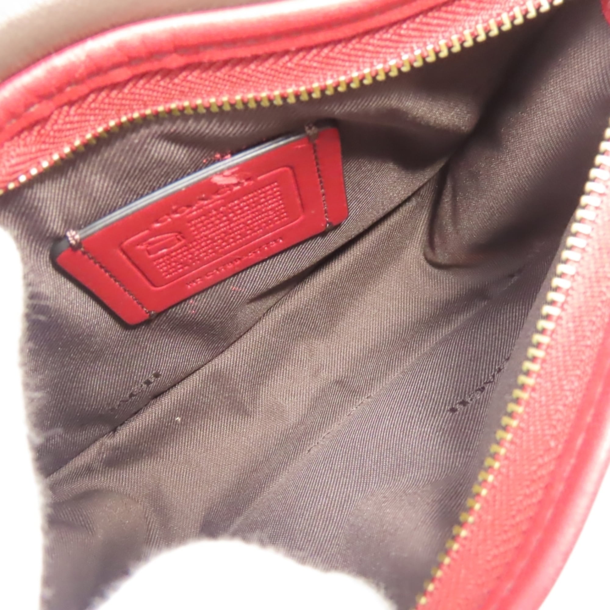 Coach Red Color Leather Pochette Shoulder Bag (Pre-Owned)