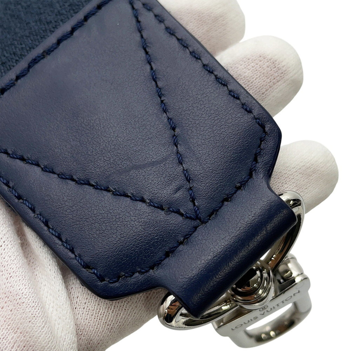 Louis Vuitton Navy Leather Handbag Shoulder Bag (Pre-Owned)