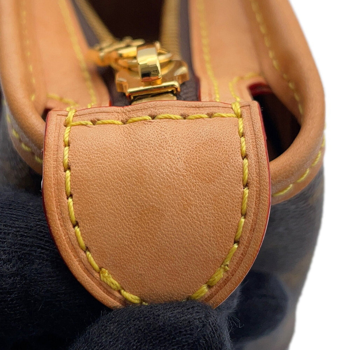 Louis Vuitton Beige Monogram Handbag (Pre-Owned)