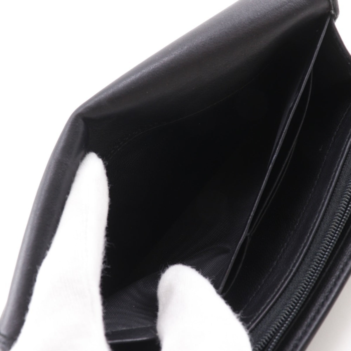 Gucci Black Leather Long Wallet (Bi-Fold) (Pre-Owned)
