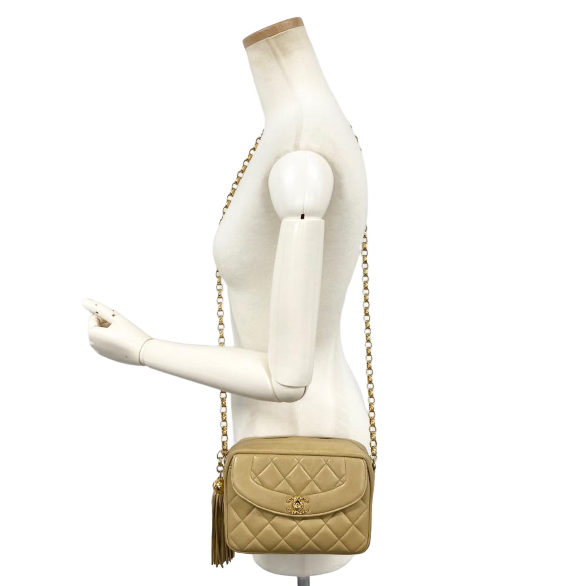 Chanel Beige Beige Gold Black Shoulder Bag (Pre-Owned)