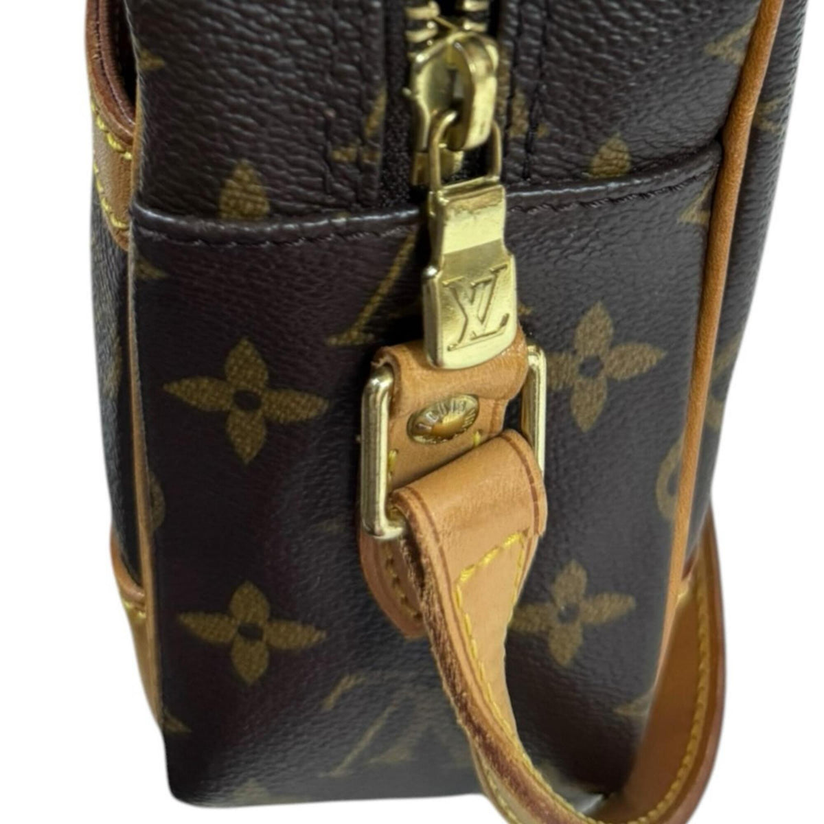 Louis Vuitton Brown Monogram Canvas Shoulder Bag (Pre-Owned)