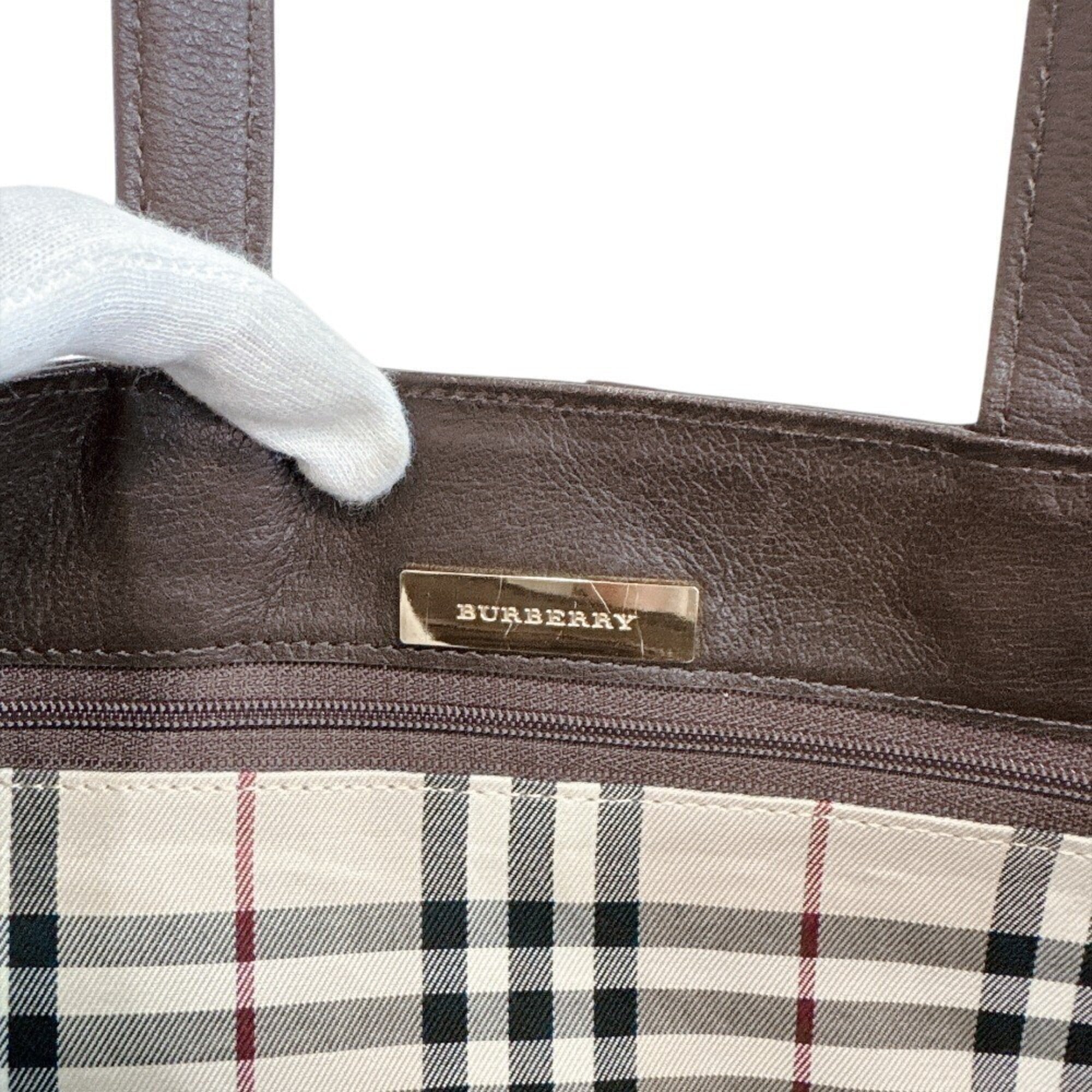 Burberry Brown Leather Handbag (Pre-Owned)