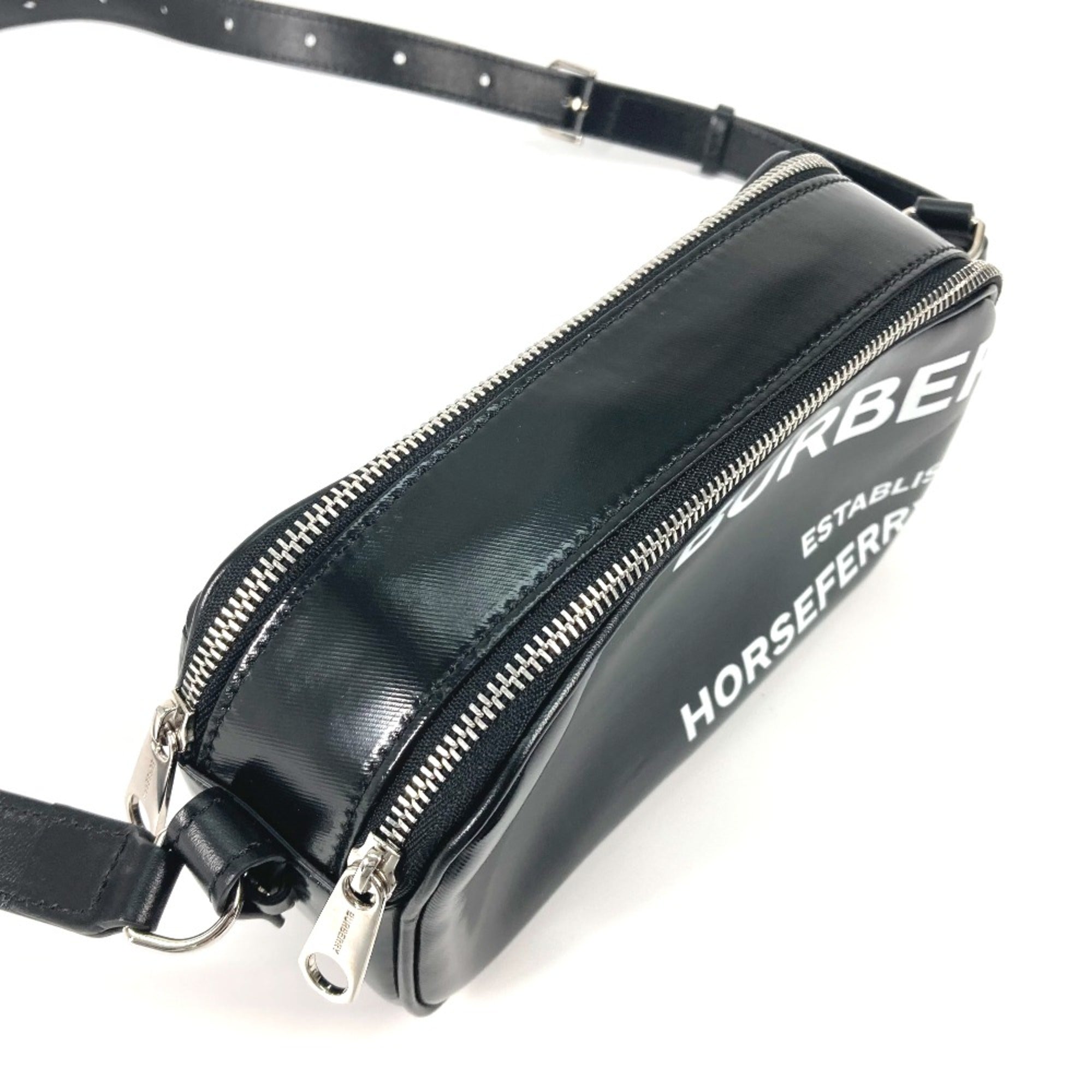 Burberry Black Leather Shoulder Bag (Pre-Owned)