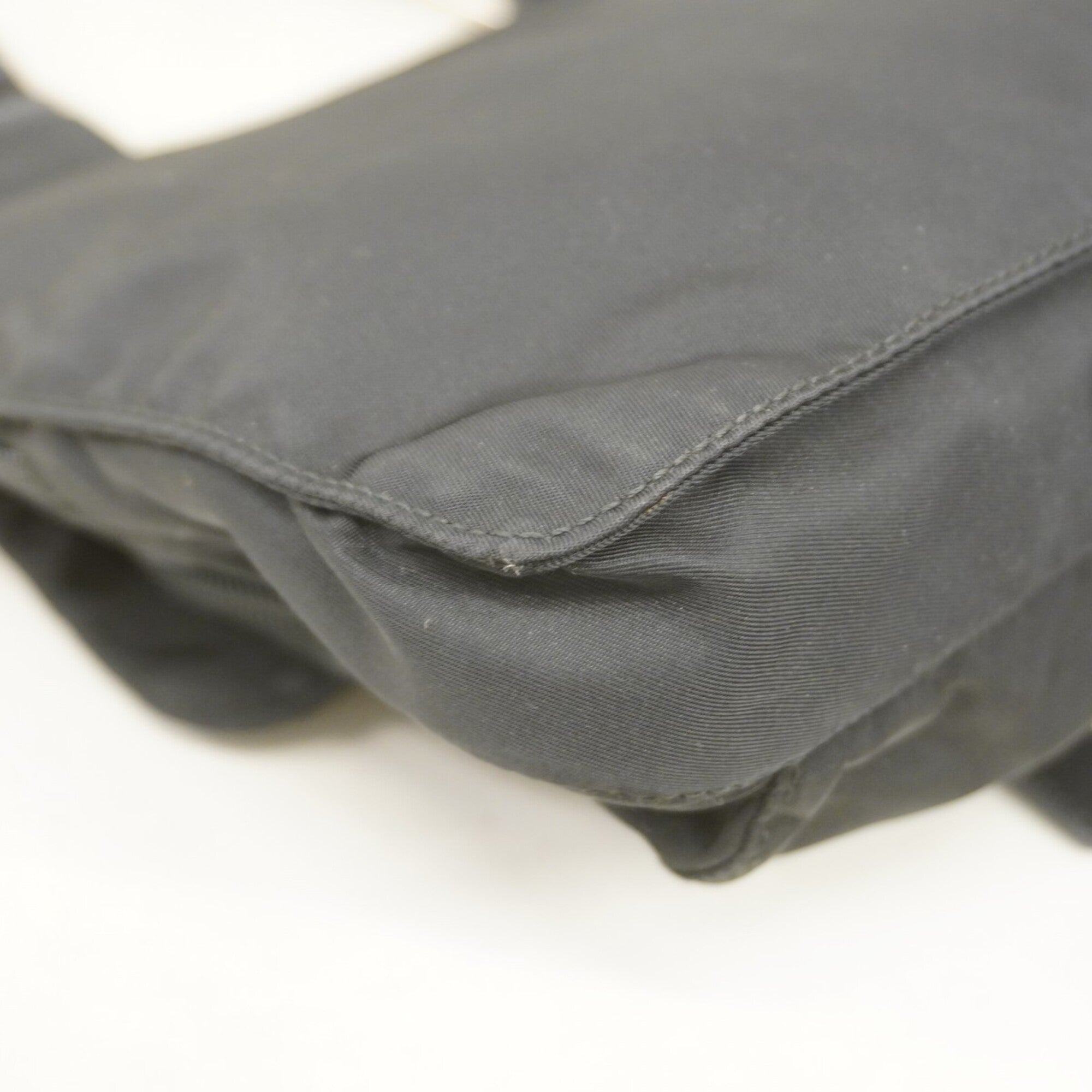 Prada Black Nylon Shoulder Bag (Pre-Owned)