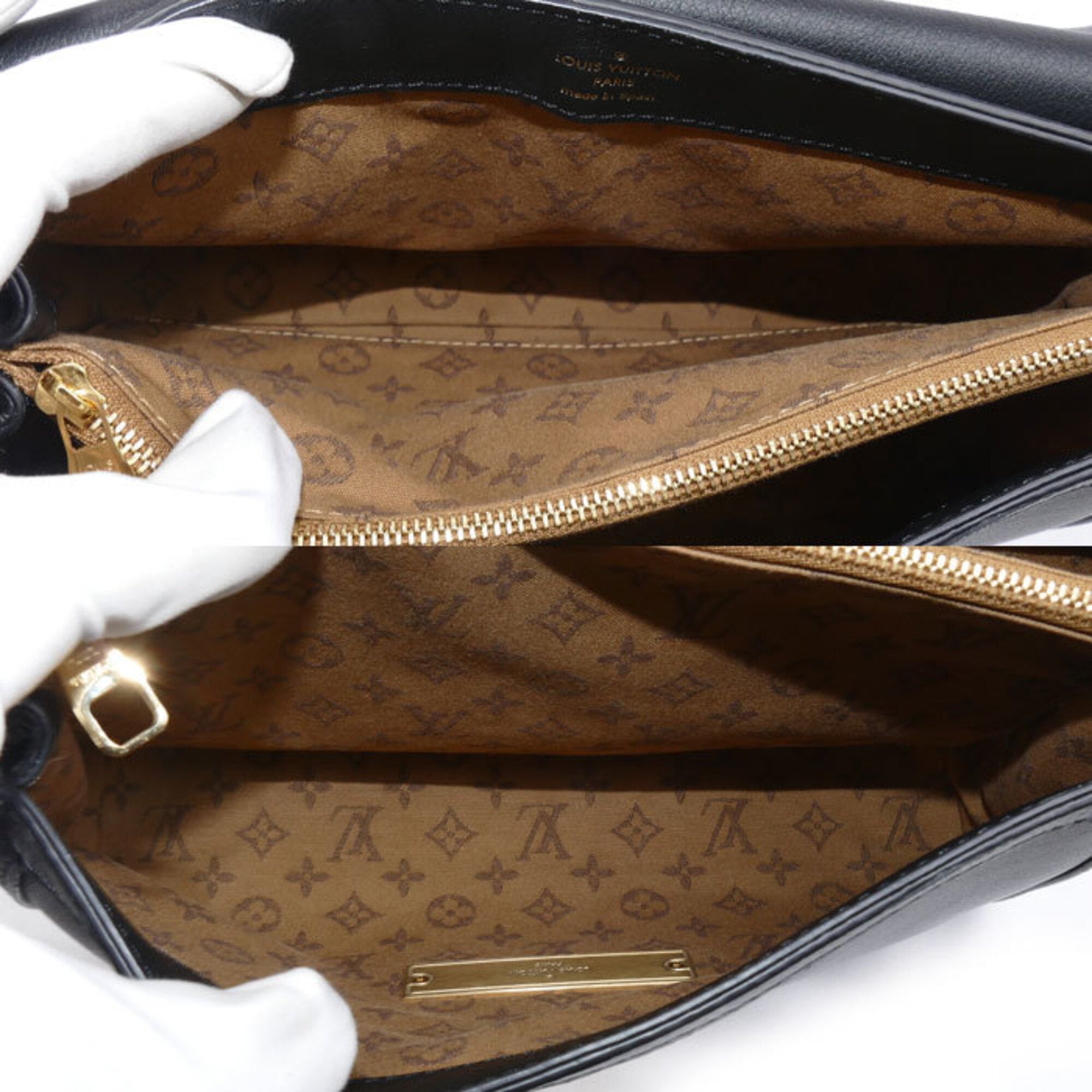 Louis Vuitton Black Leather Shoulder Bag (Pre-Owned)