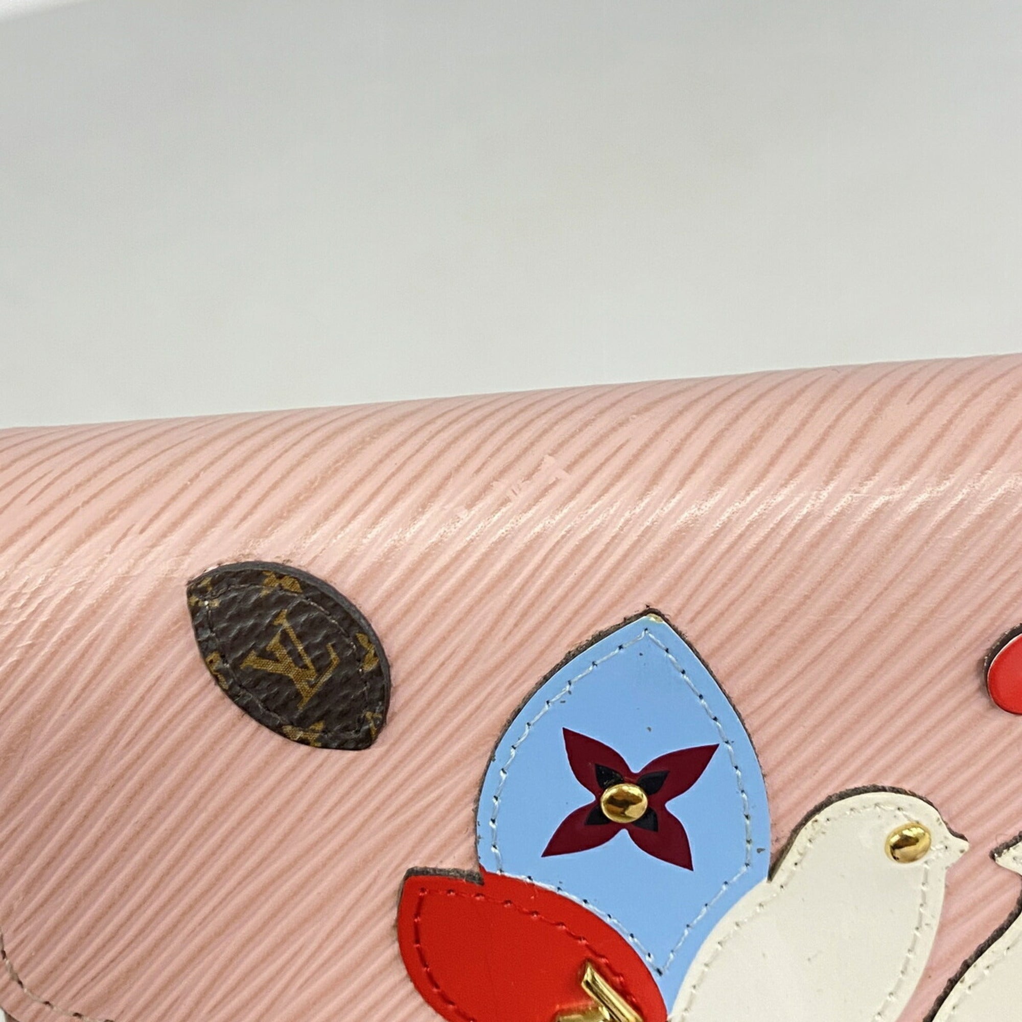 Louis Vuitton Rose Ballerine Long Wallet (Bi-Fold) (Pre-Owned)