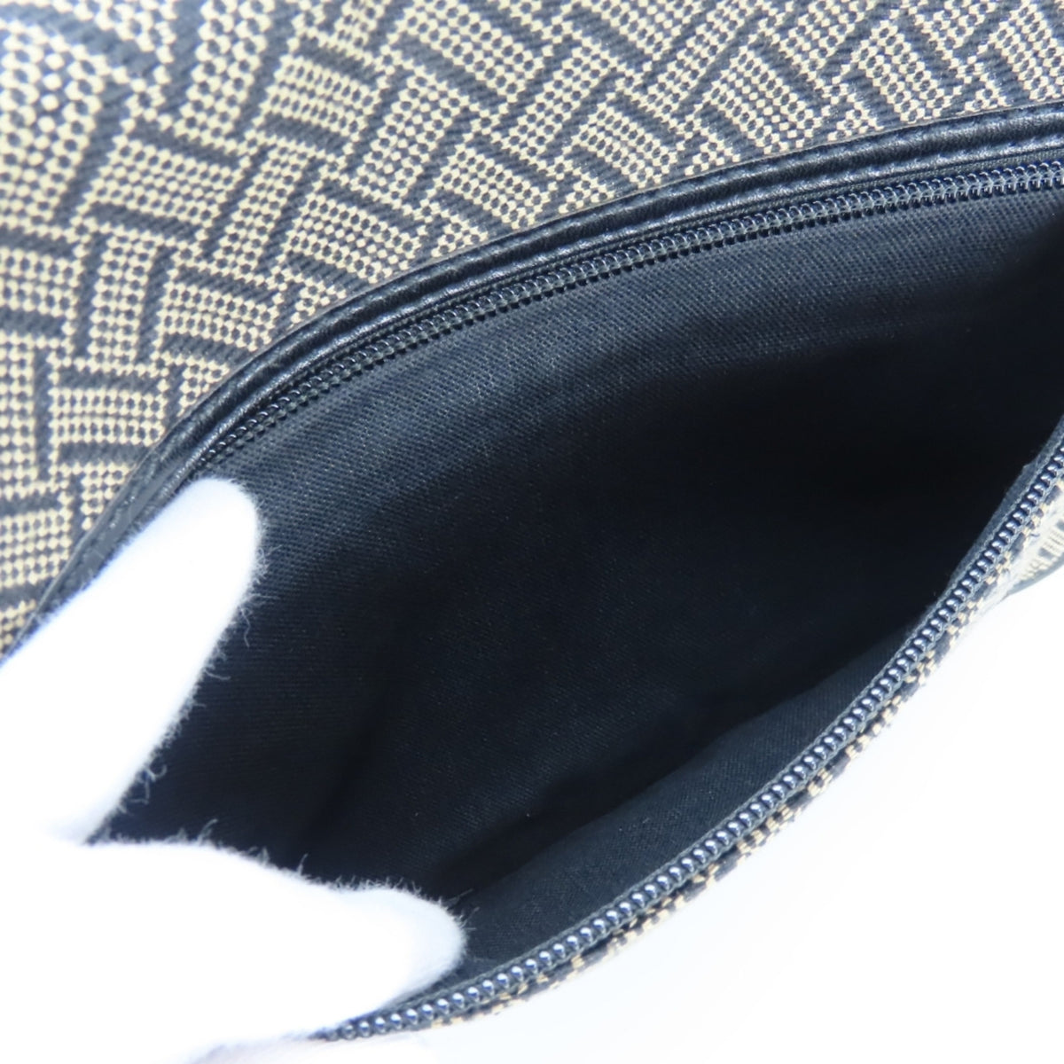 Salvatore Ferragamo Beige Black Canvas Leather Shoulder Bag (Pre-Owned)