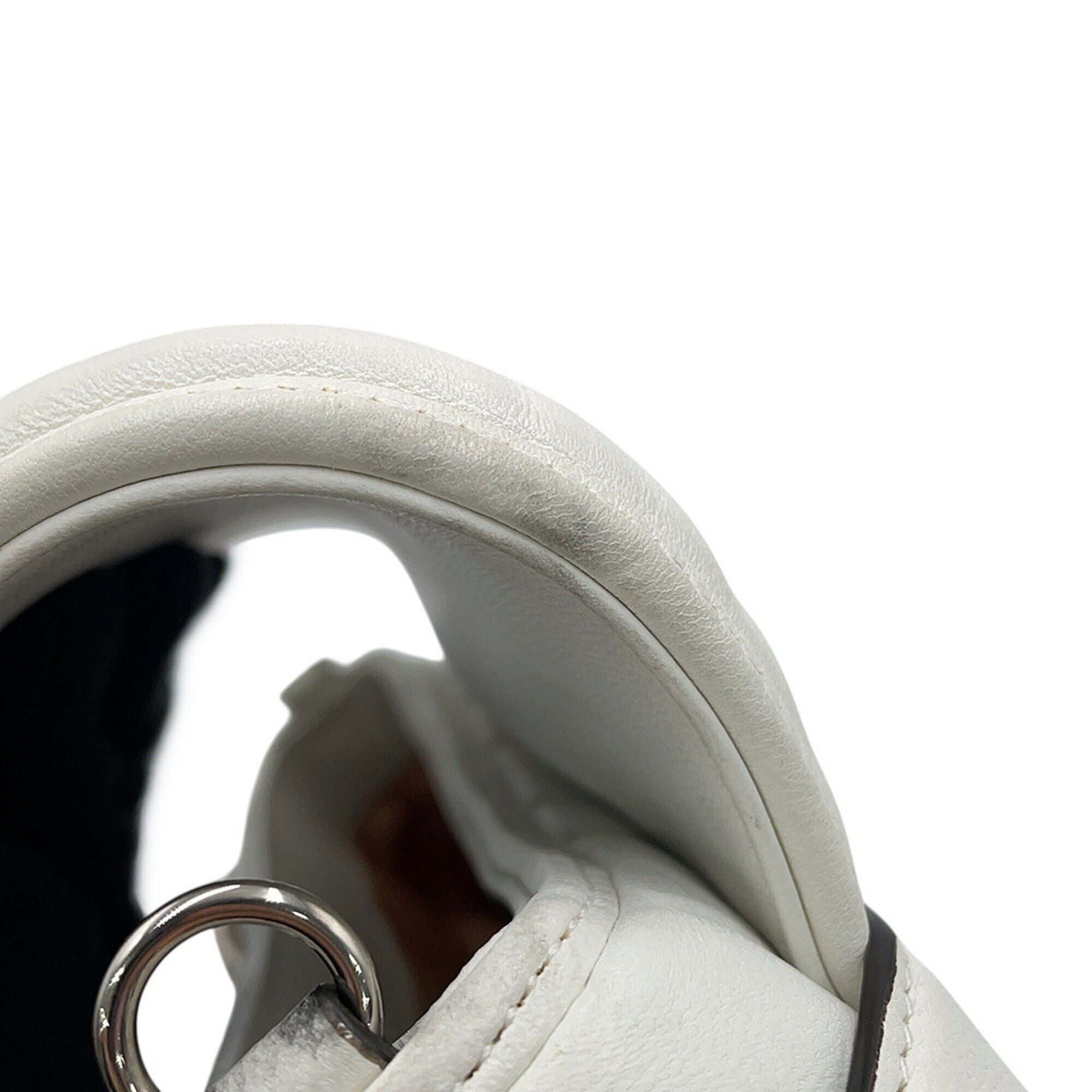 Gucci Horsebit White Leather Handbag (Pre-Owned)
