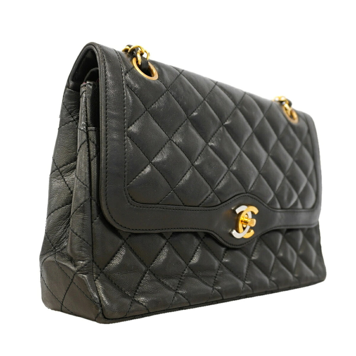 Chanel Black Leather Shoulder Bag (Pre-Owned)