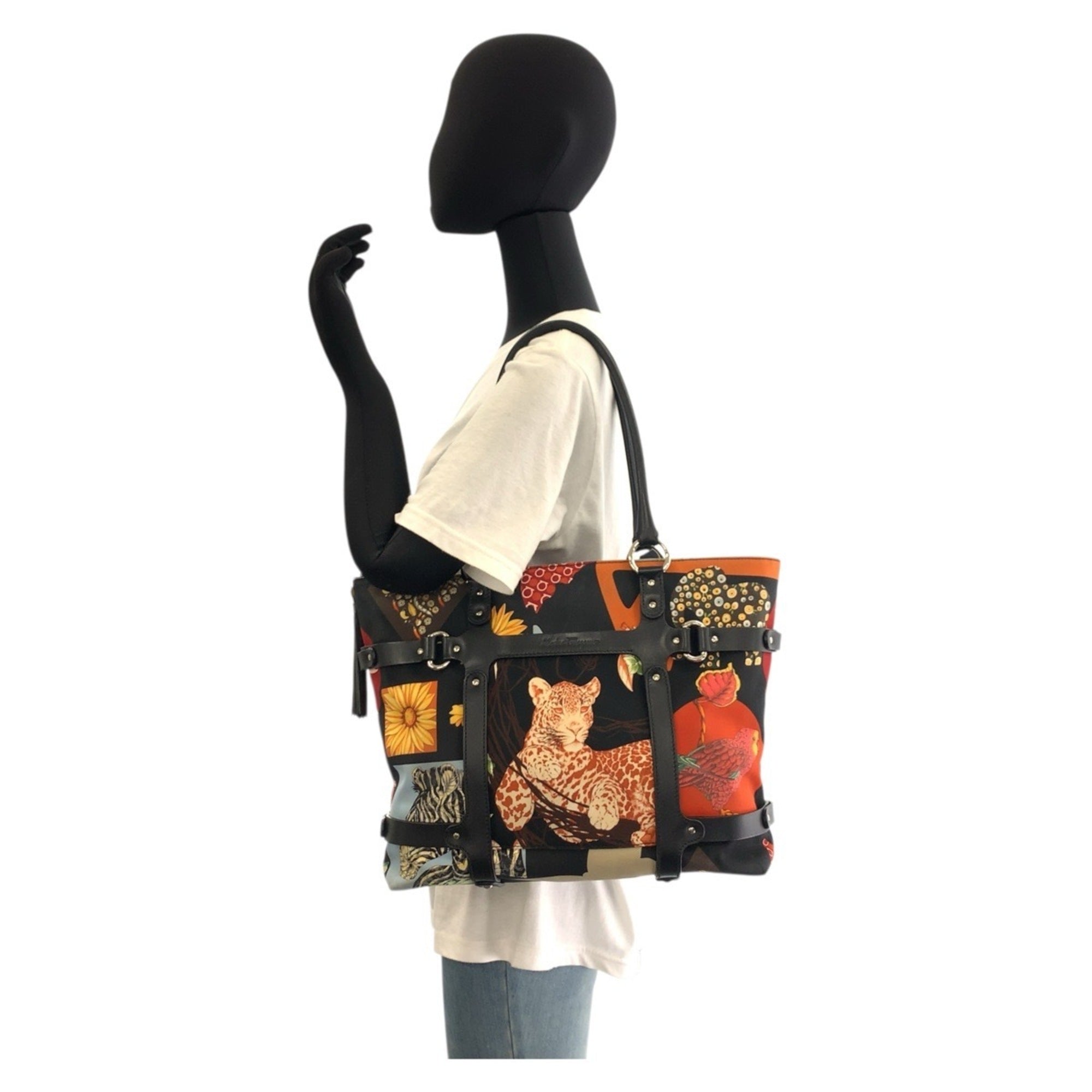 Salvatore Ferragamo Black Multi-Color Nylon Leather Shoulder Bag Tote Bag (Pre-Owned)