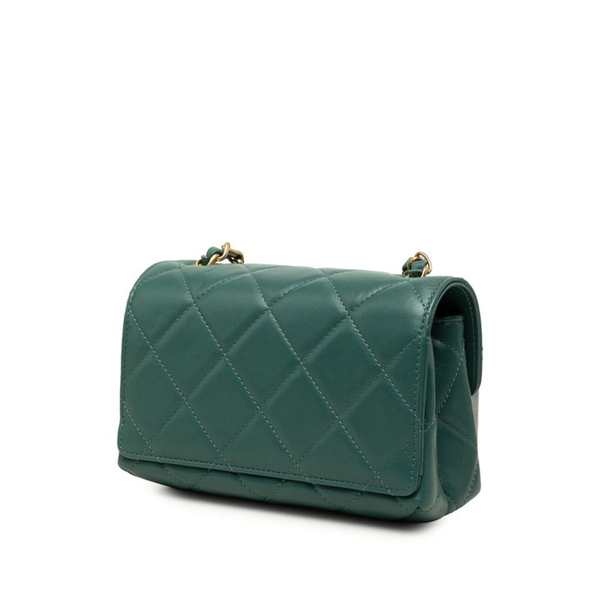 Chanel Matelasse Green Leather Shoulder Bag (Pre-Owned)