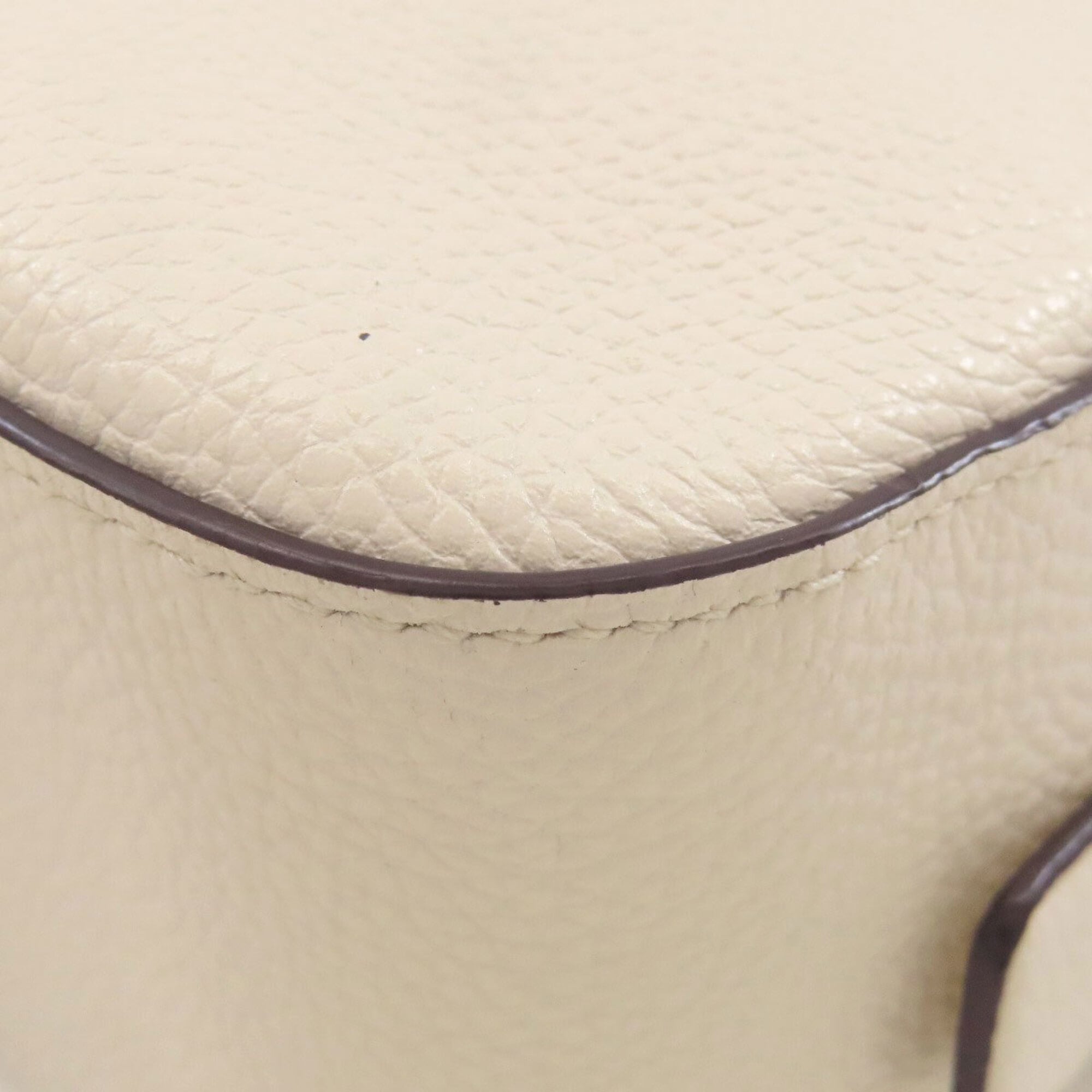 Coach White Leather Shoulder Bag (Pre-Owned)
